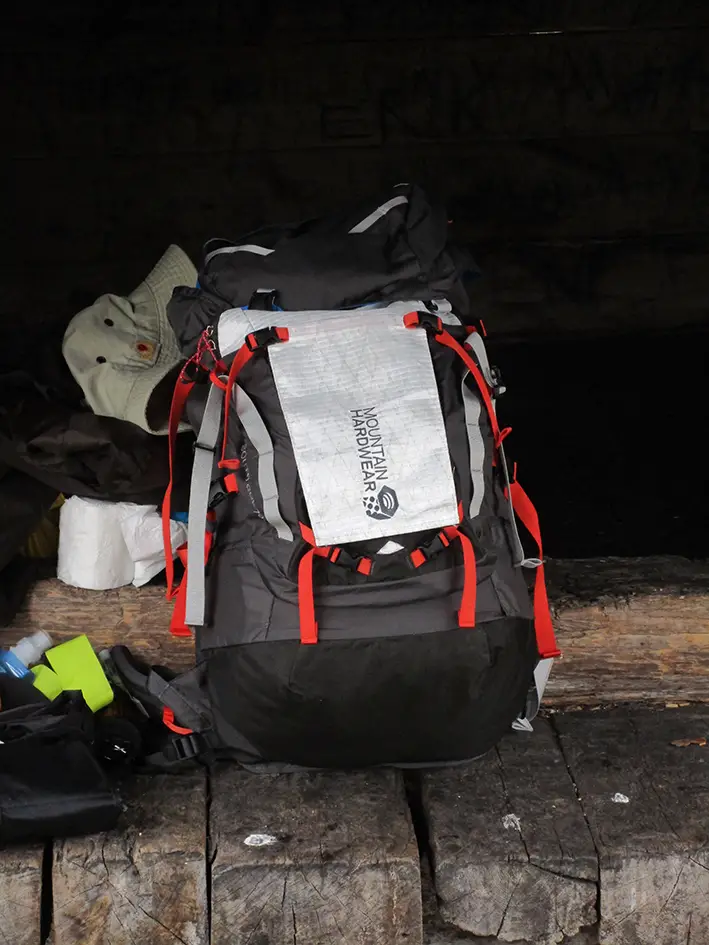 MOUNTAIN HARDWEAR South Col 70 OutDry Trekkingrucksack Test Bewertung auf OUTSIDEstories