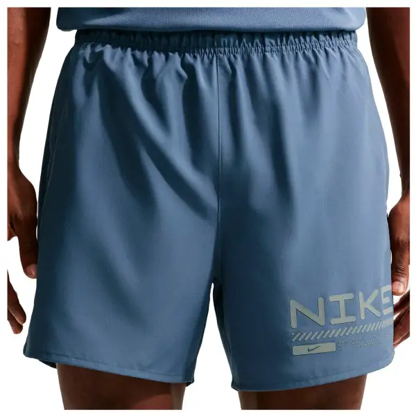 Nike - Winterized Challenger 5'' 2in1 Shorts - Laufshorts Gr S blau