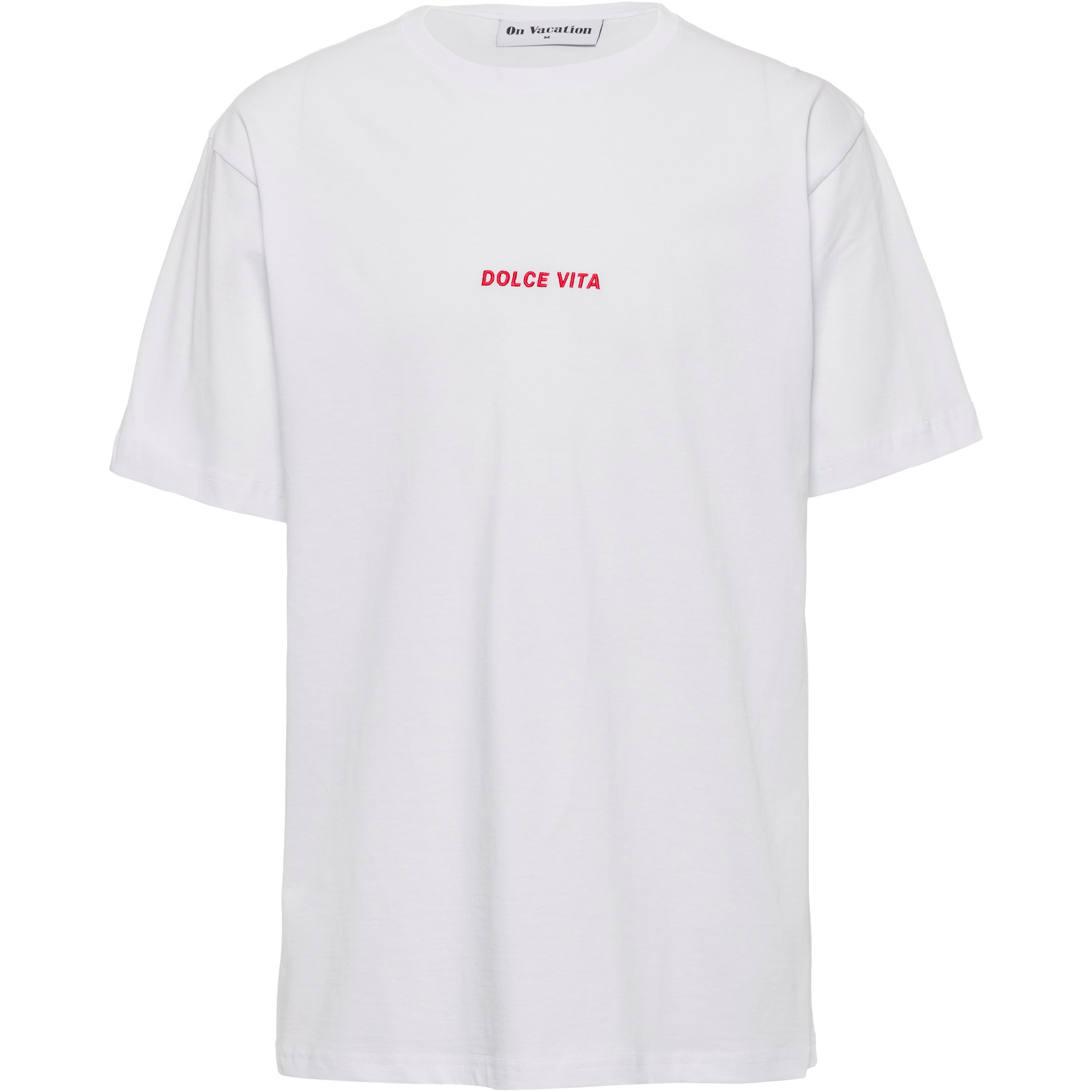ON VACATION Dolce Vita T-Shirt