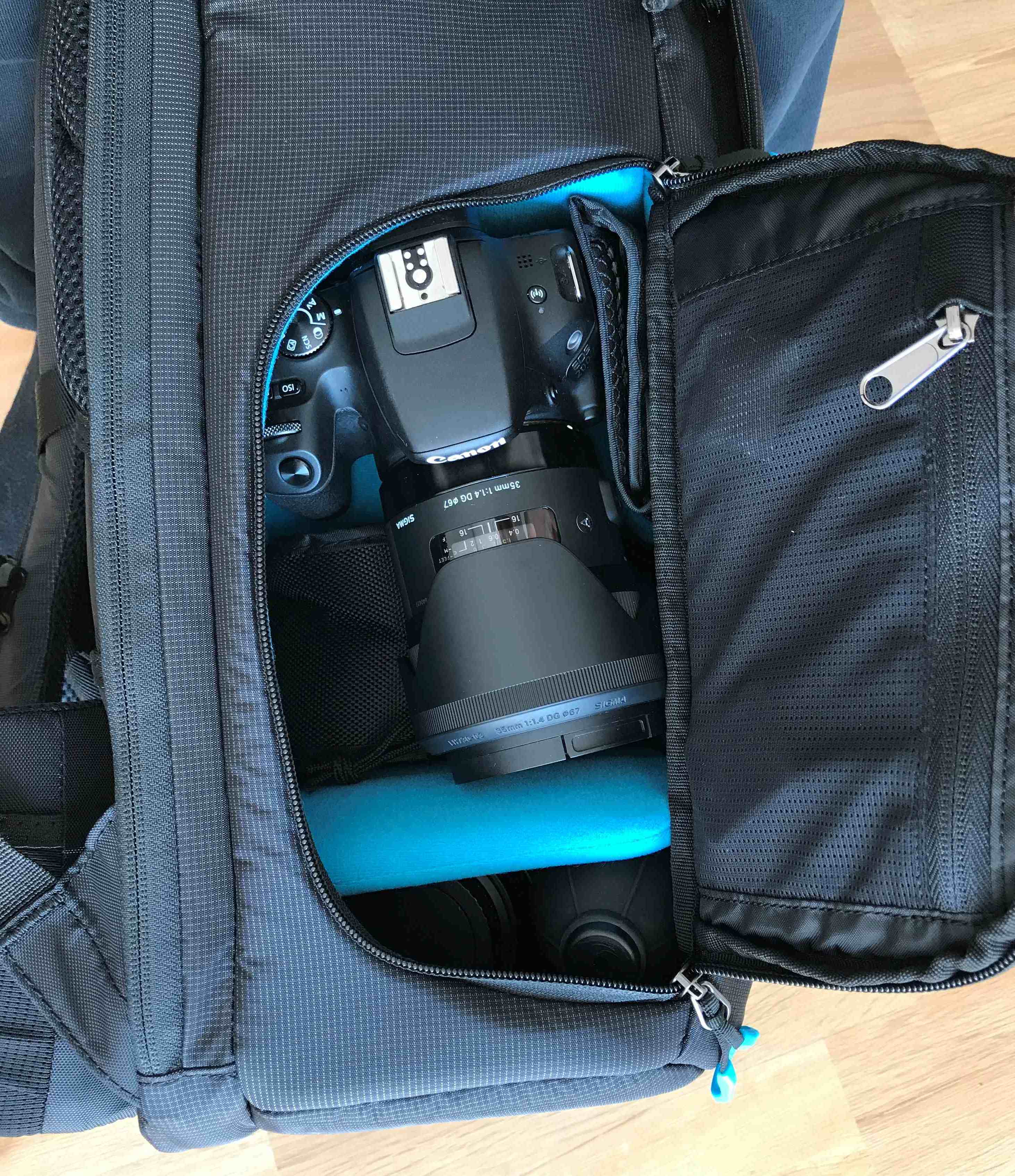 Thule Aspect DSLR Bag