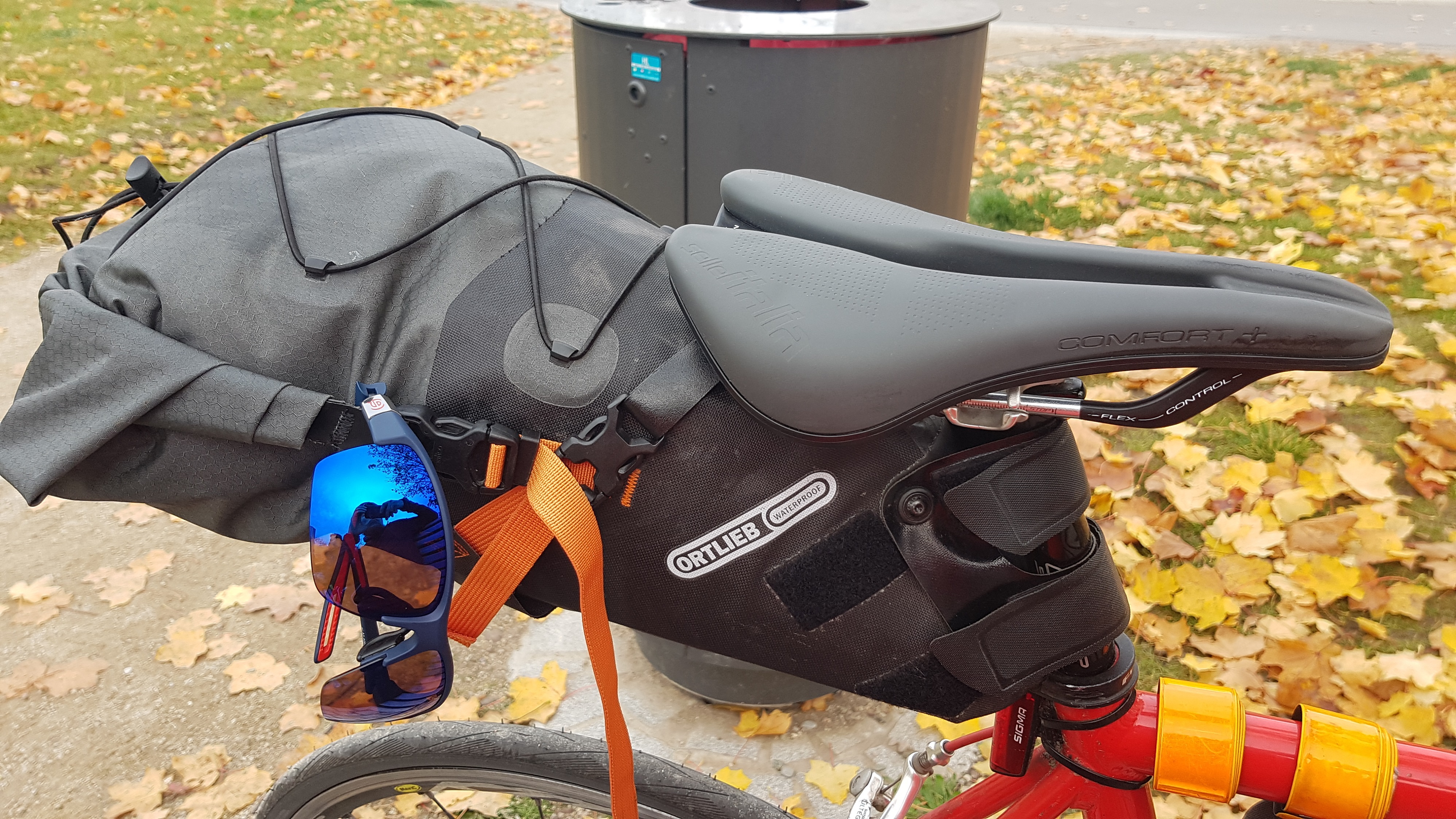 Brille am Fahrrad auf 760 K Tour