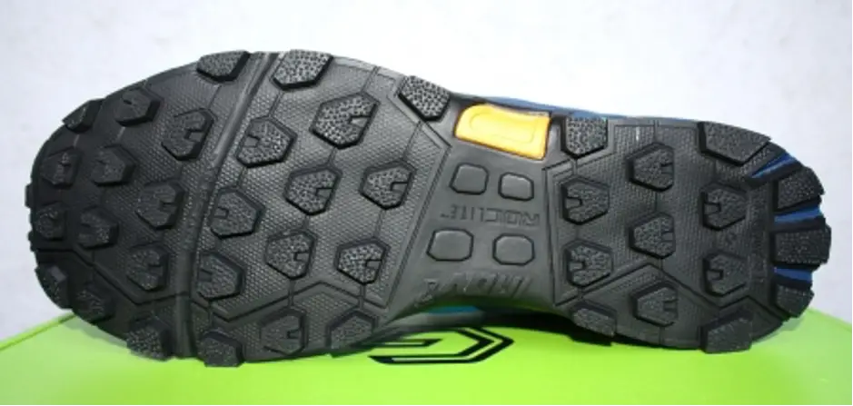 Laufschuh INOV-8 Roclite Ultra G 320