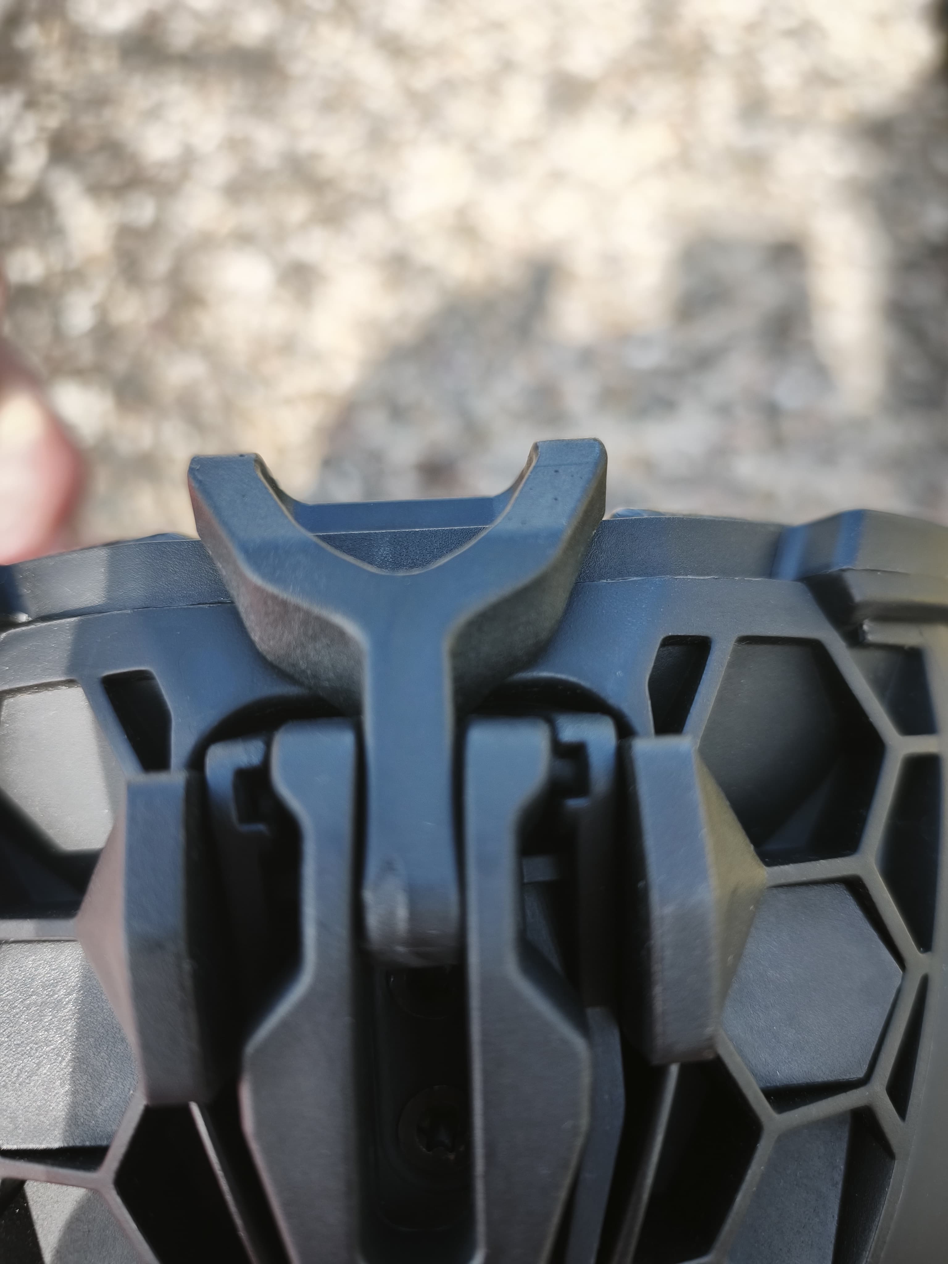 Der kompetente OUTSIDEstories-Test: NEWLANE Foldable MIPS Bike Helmet - Faltbarer Fahrradhelm 