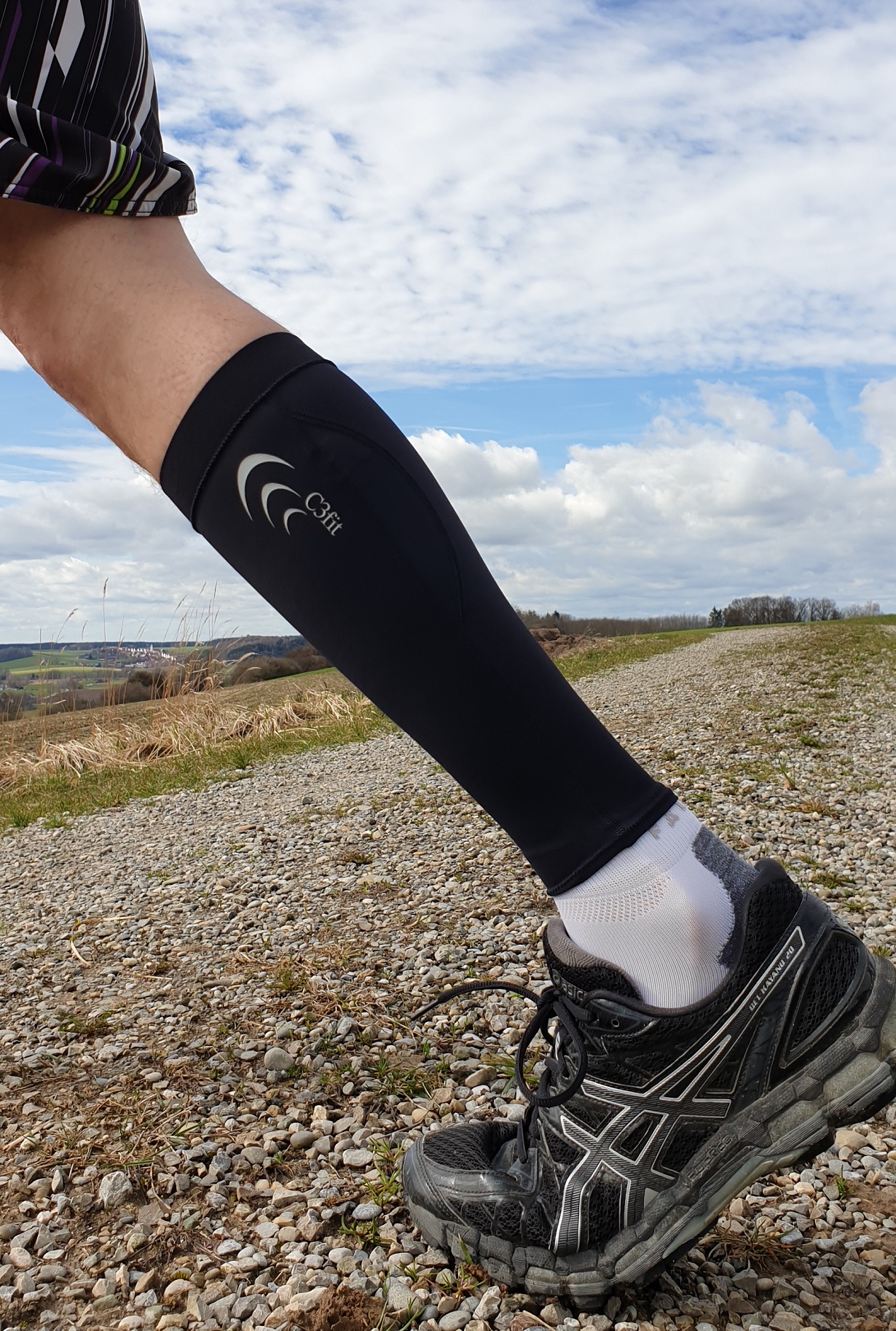 PERFORMANCE CALF SLEEVES