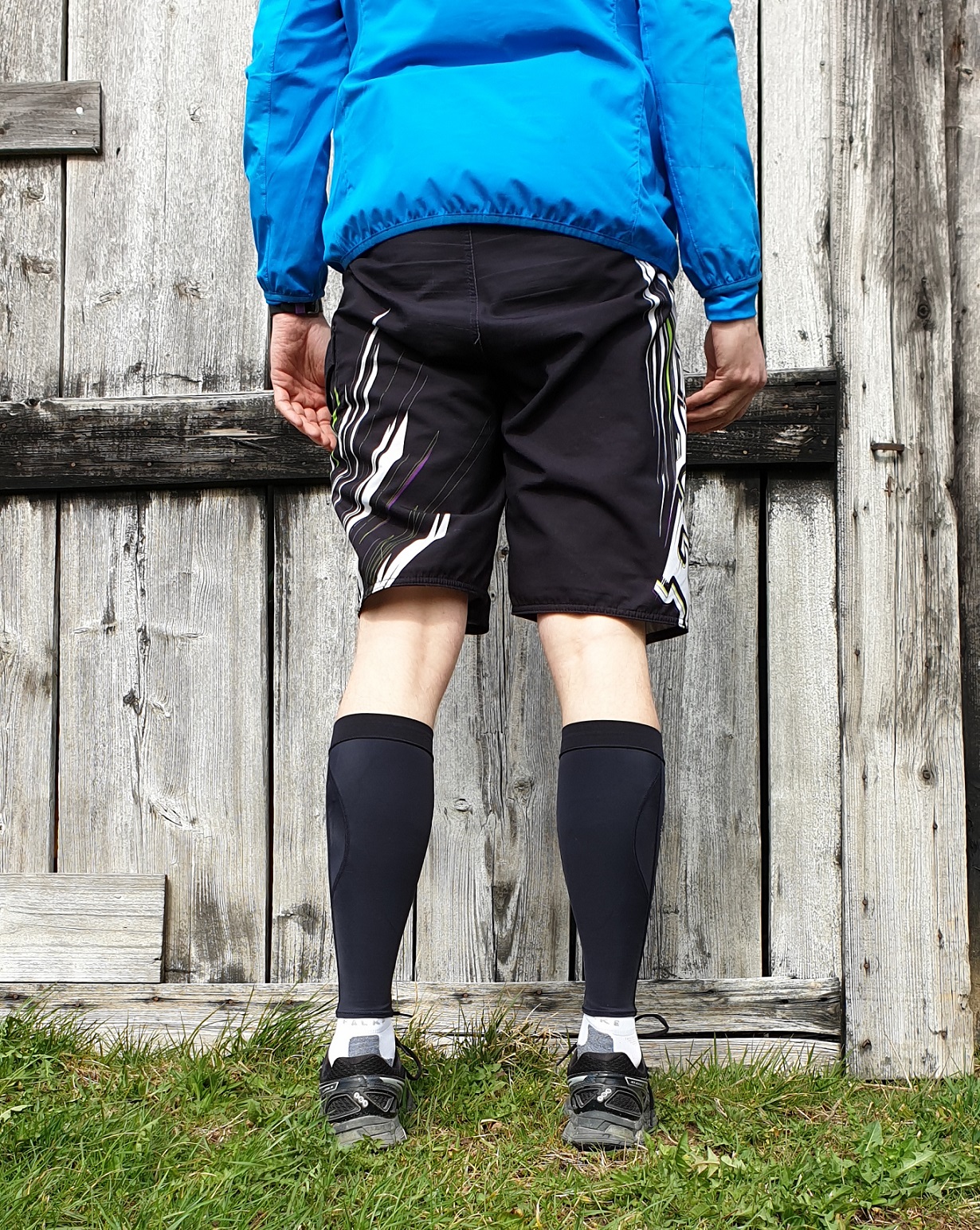 PERFORMANCE CALF SLEEVES