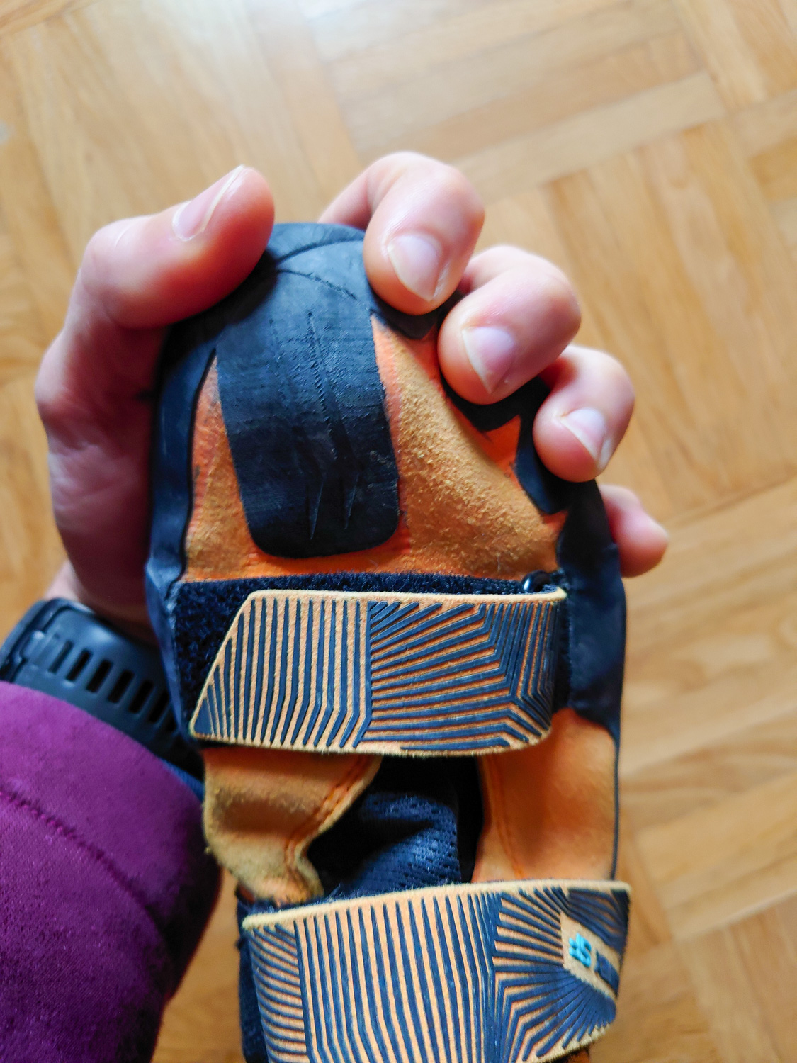 Hand