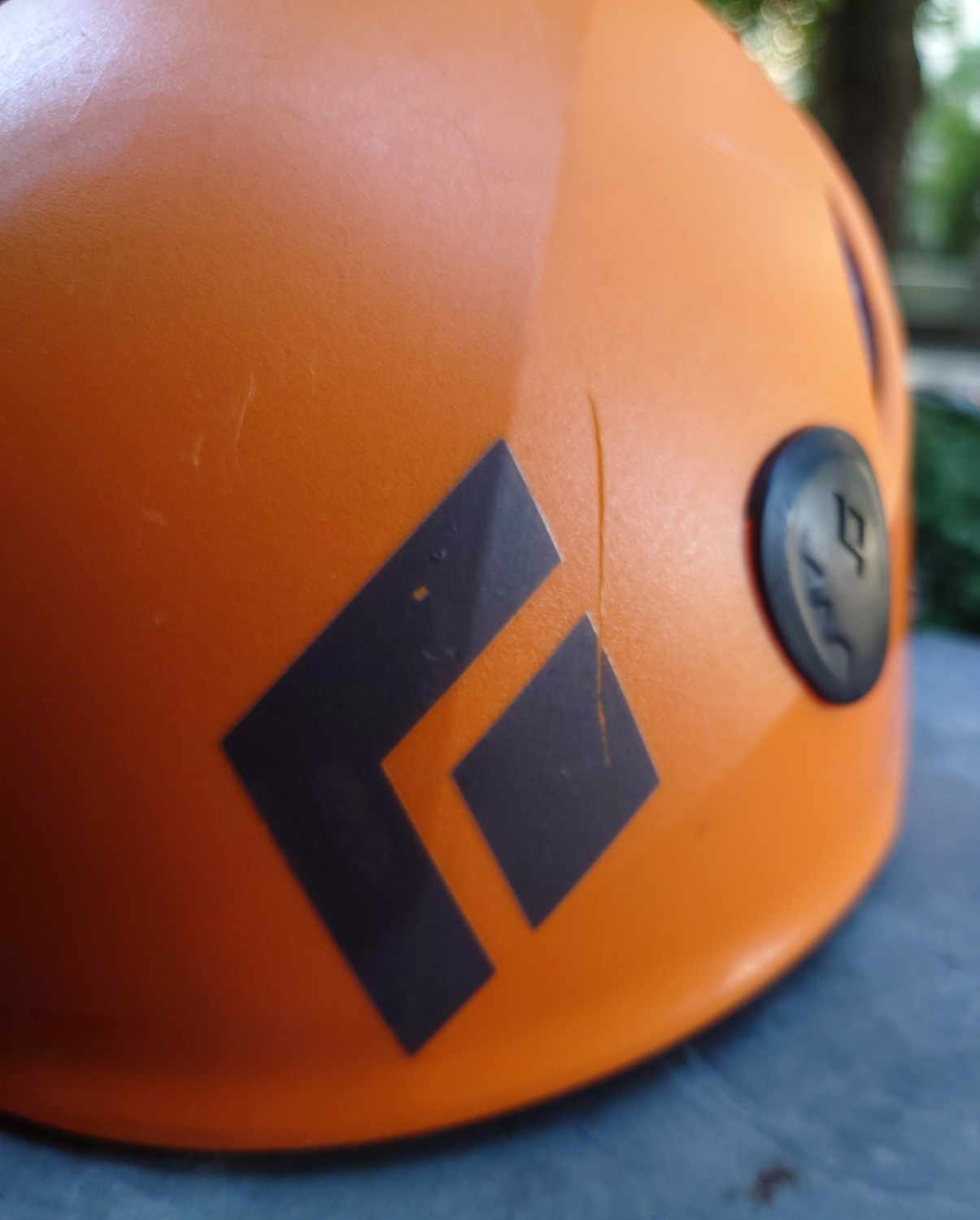 Helm vorne