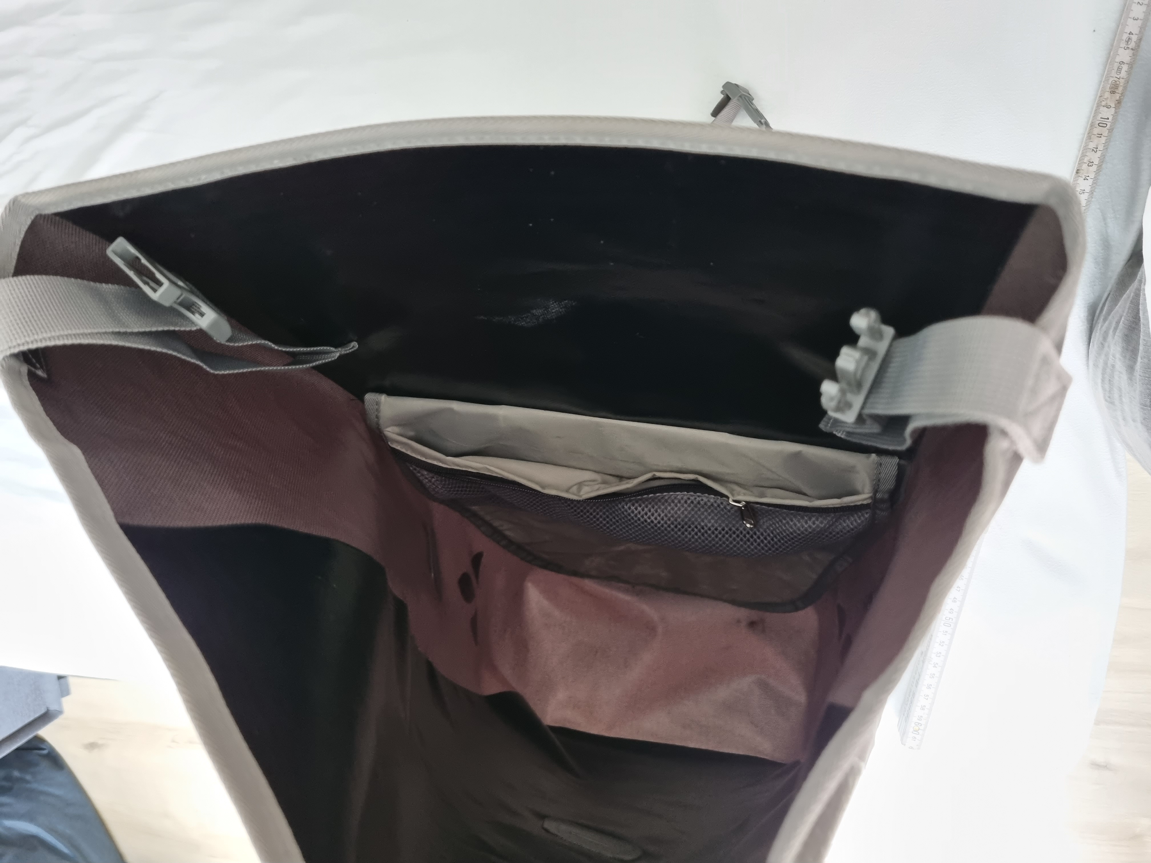 Innenansicht der Tasche.