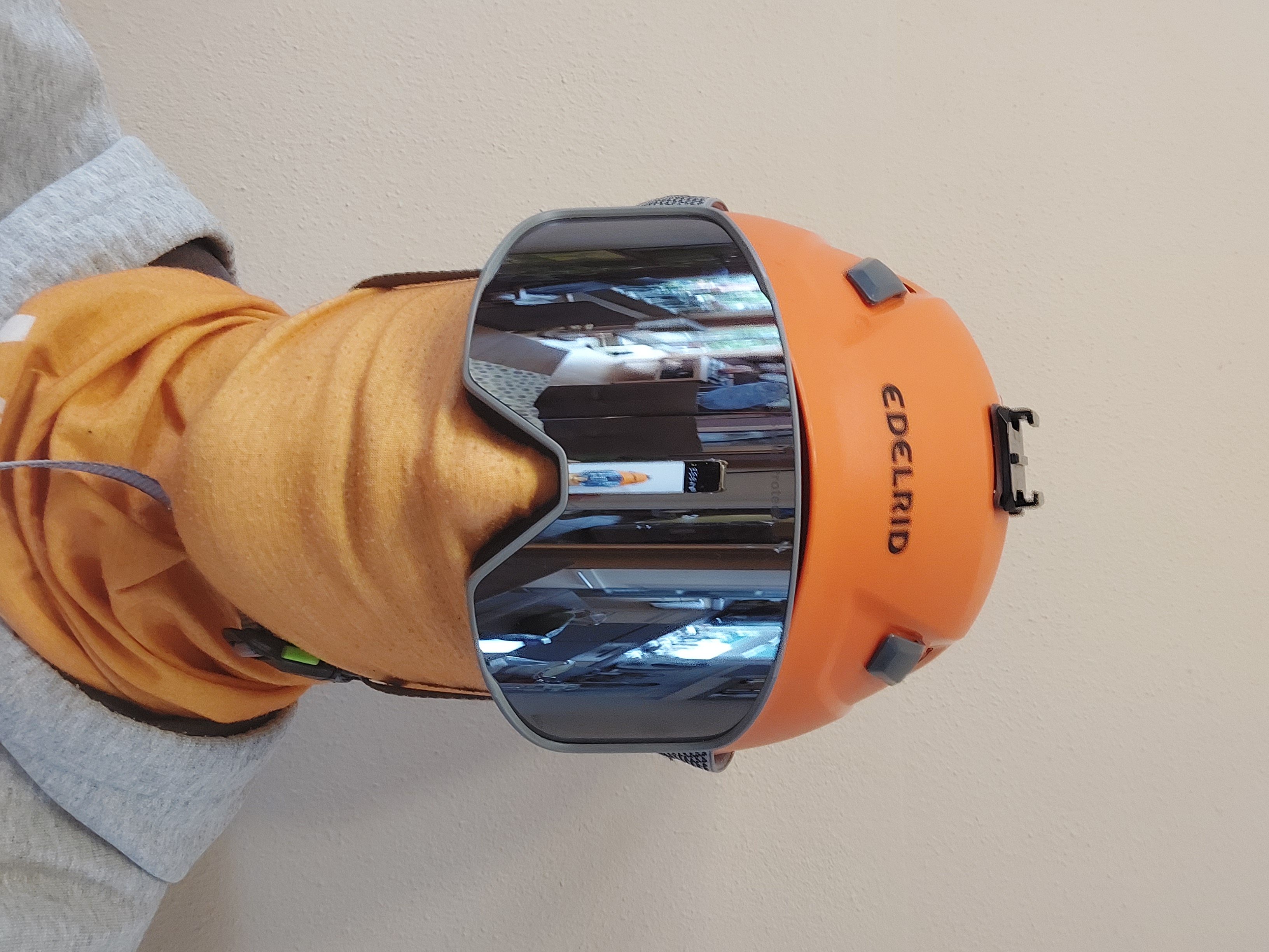 Sitz am Kletterhelm