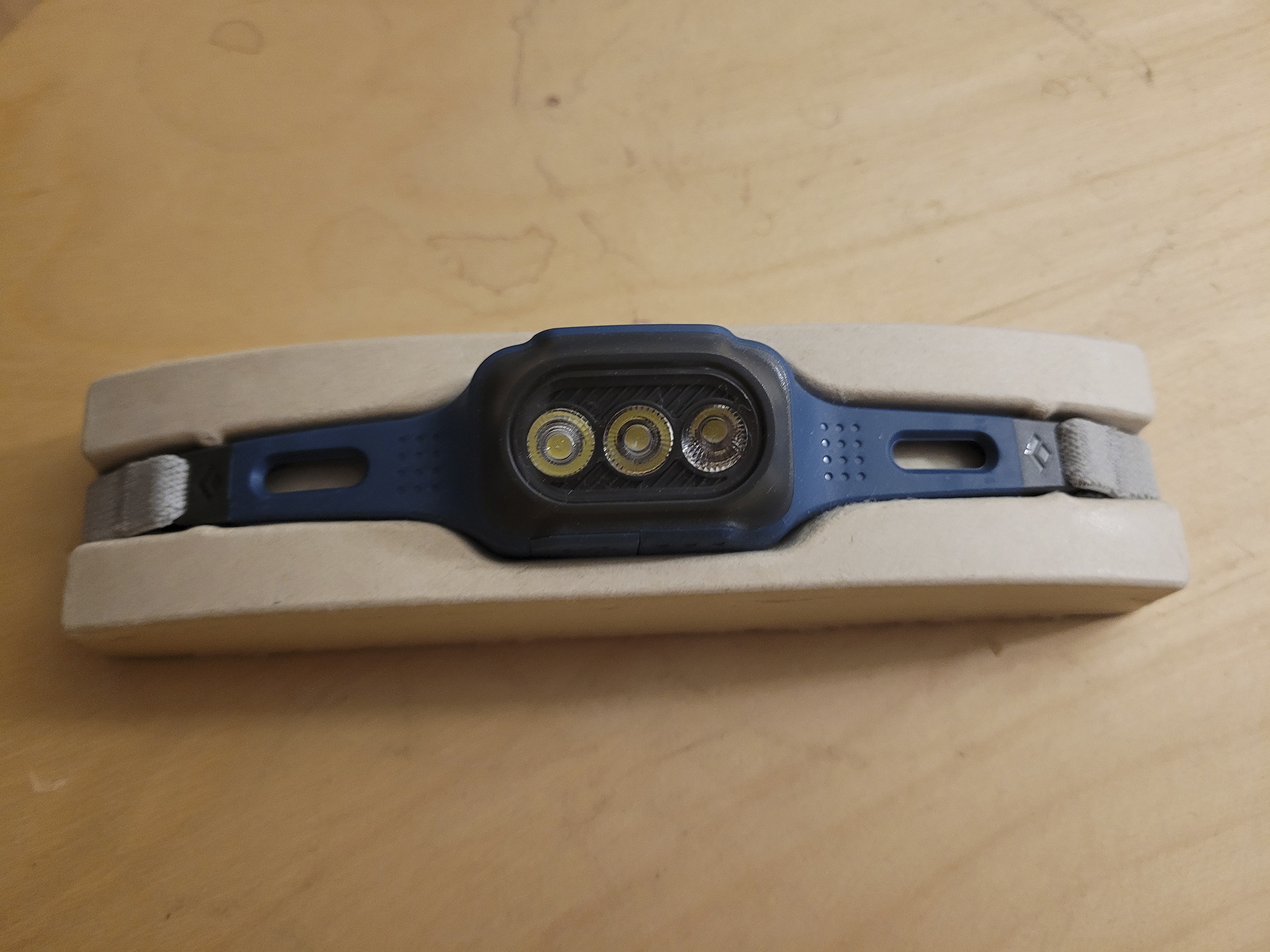 Bild der Lampe in der Verpackung