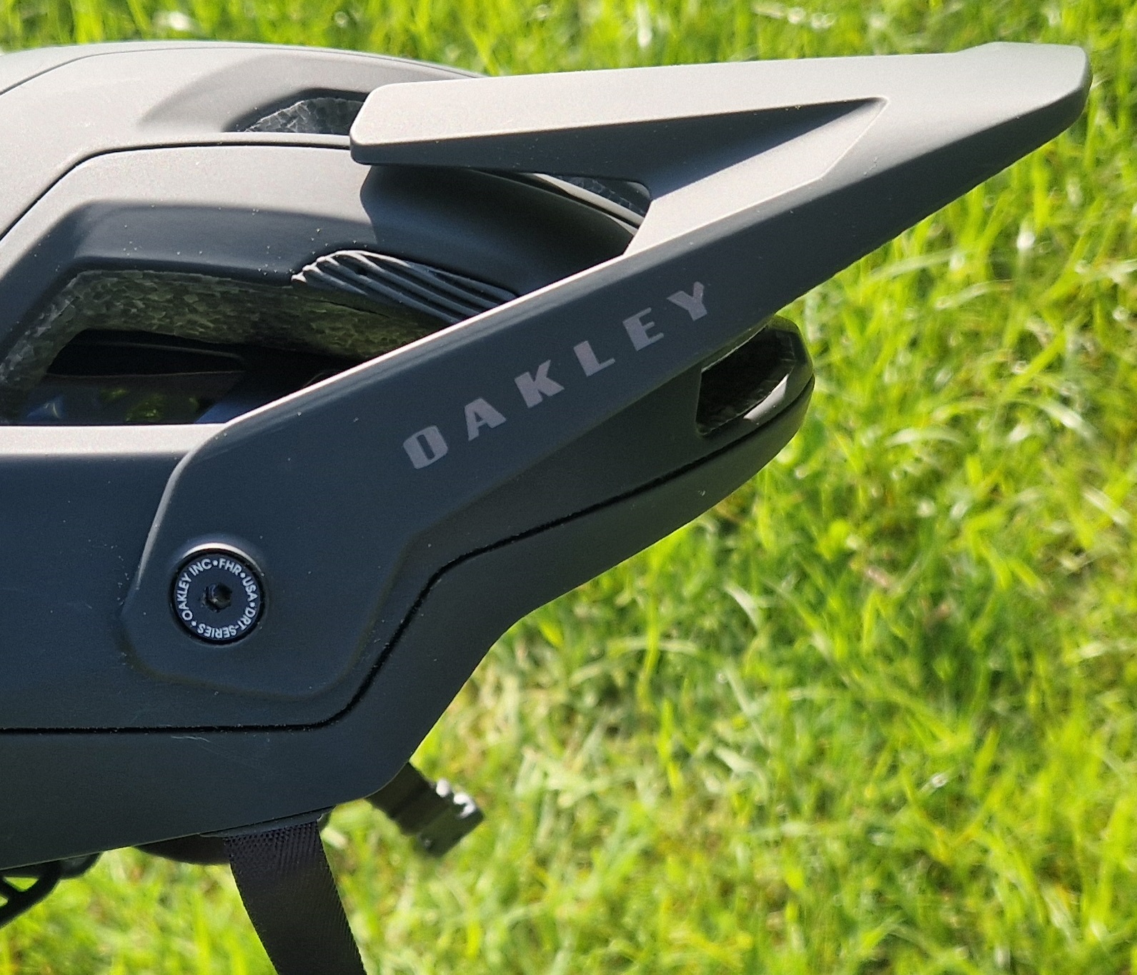 Oakley - DRT5