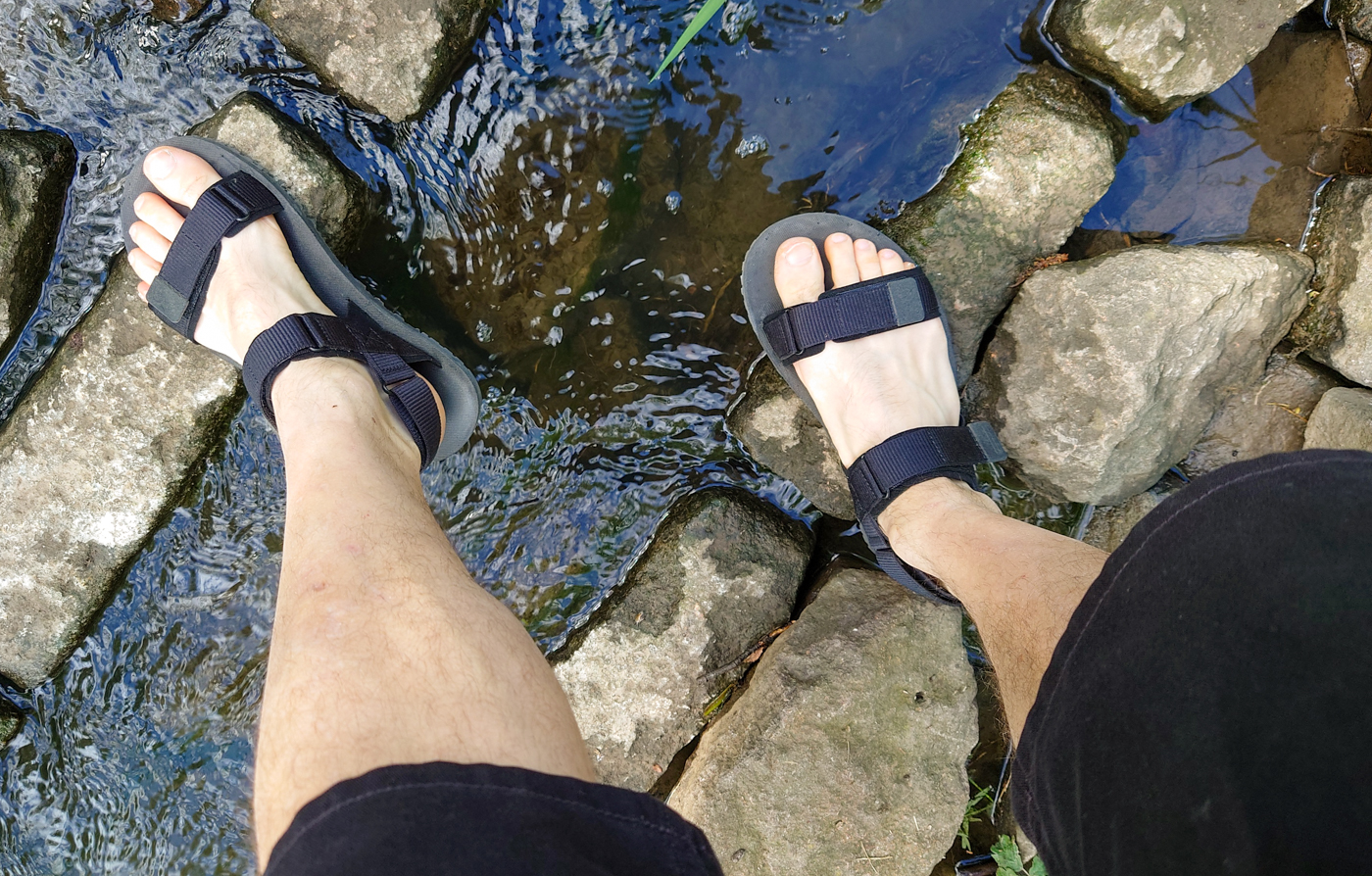 über Wasser