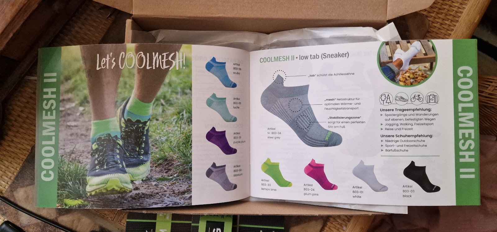 Das Sneaker Modell gibt es in vielen Farben und Ausführungen.
