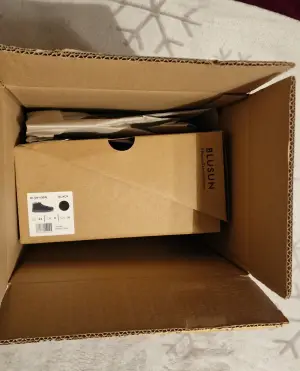 Füllmaterial aus Papier zum Schutz unterwegs.