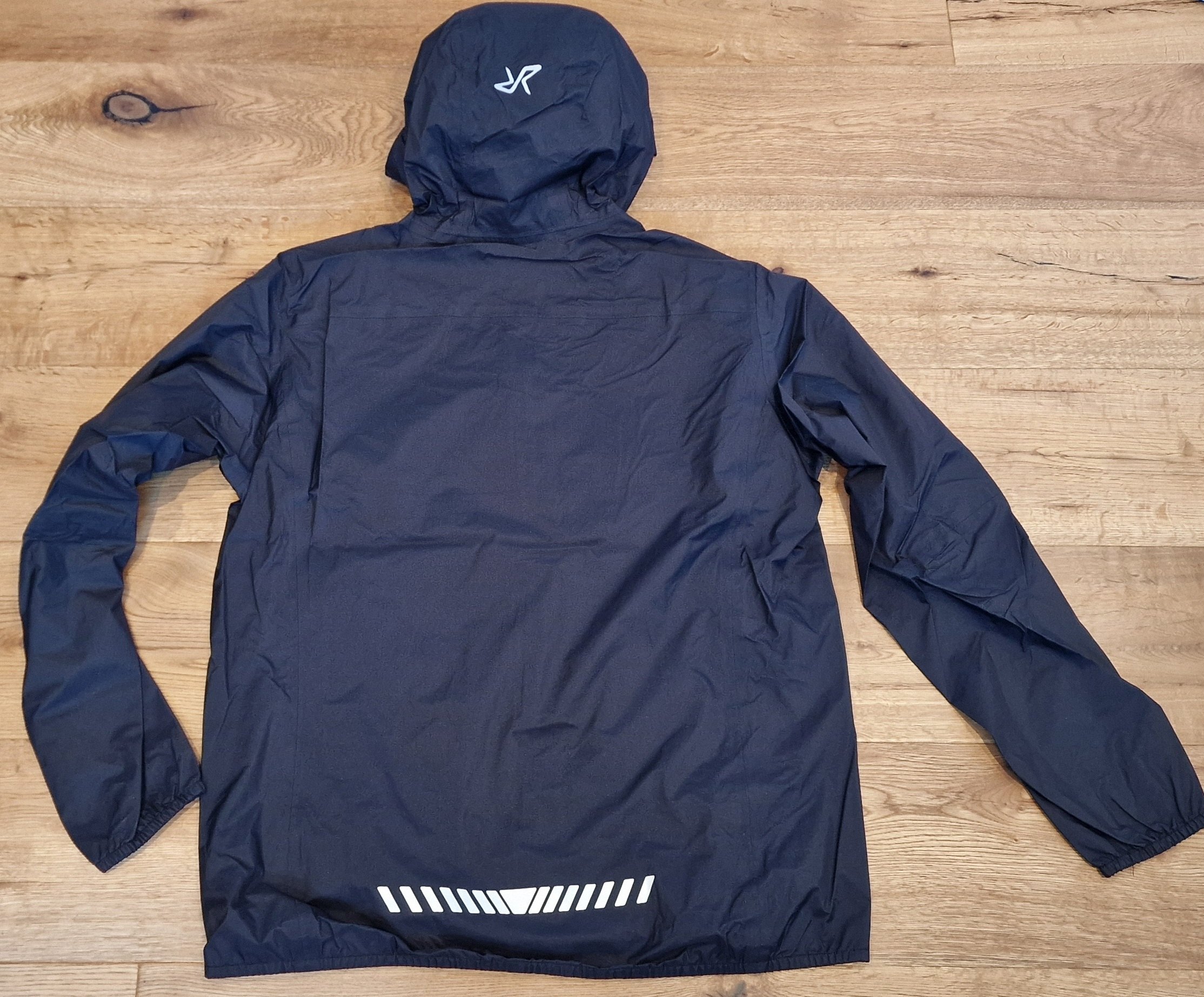 Der kompetente OUTSIDEstories-Test: Die Revolution Race Arcade 3L Lightweight Jacke