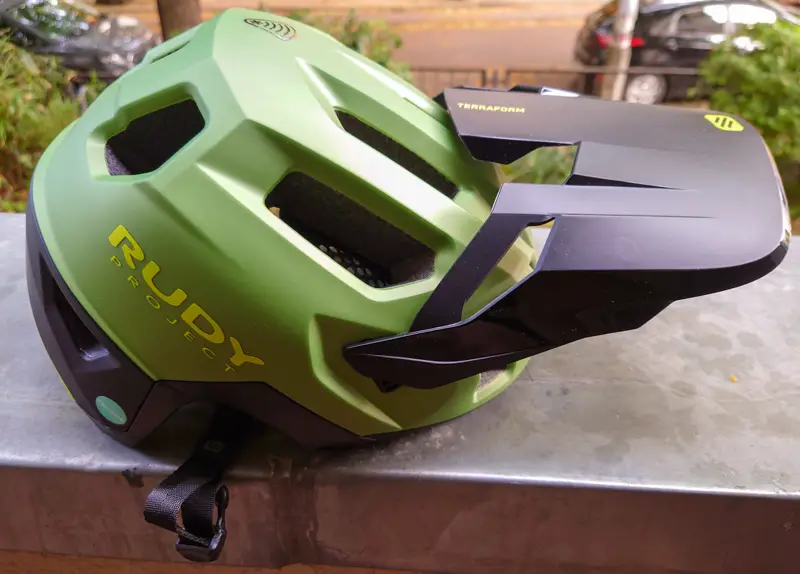 Der kompetente OUTSIDEstories-Test: Der Rudy Project Terraform MTB-, Enduro- und E-MTB-Helm
