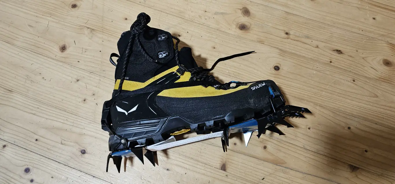 Der kompetente OUTSIDEstories-Test: Blue Ice Harfang Tech Steigeisen
