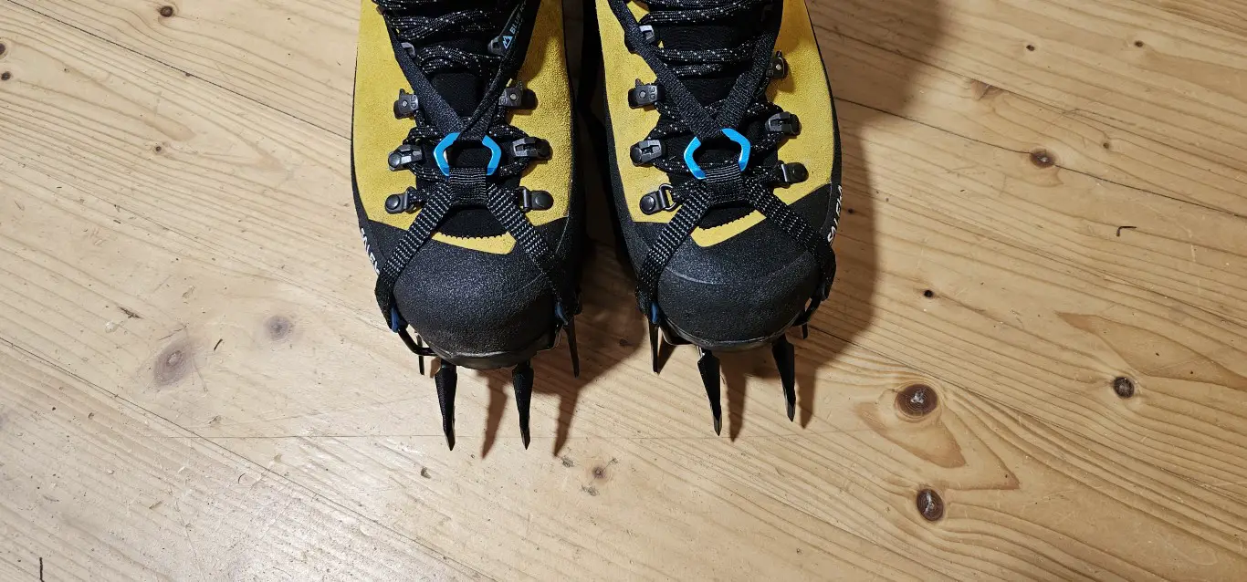 Der kompetente OUTSIDEstories-Test: Blue Ice Harfang Tech Steigeisen