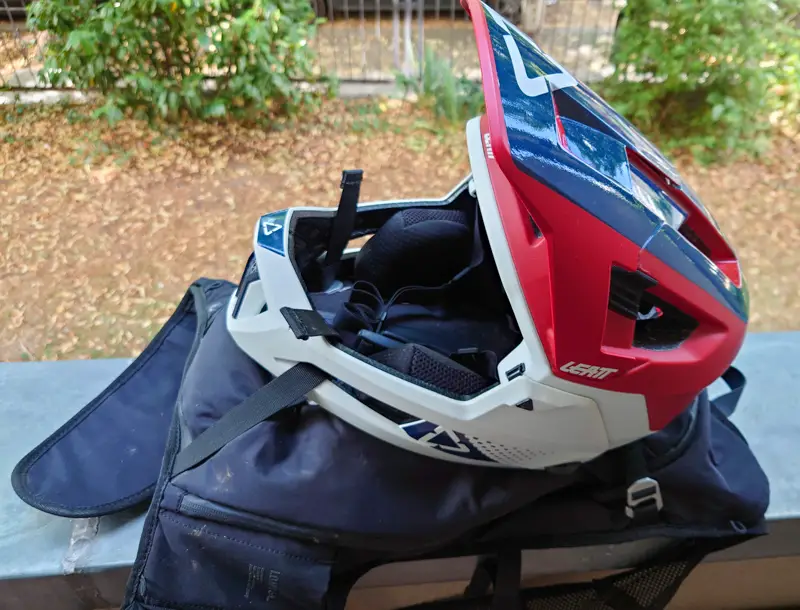 Fullface Helm Halterung