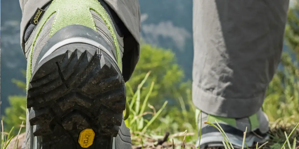 Der kompetente OUTSIDEstories-Ratgeber: Leichte Wanderschuhe / Trekkingschuhe