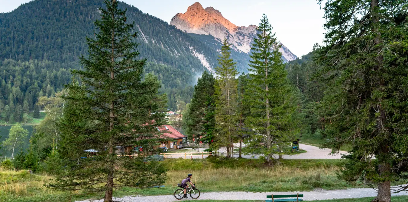 Der OUTSIDEstories-Unterwegstipp: Drei Gravelbike-Touren in der Zugspitz-Region