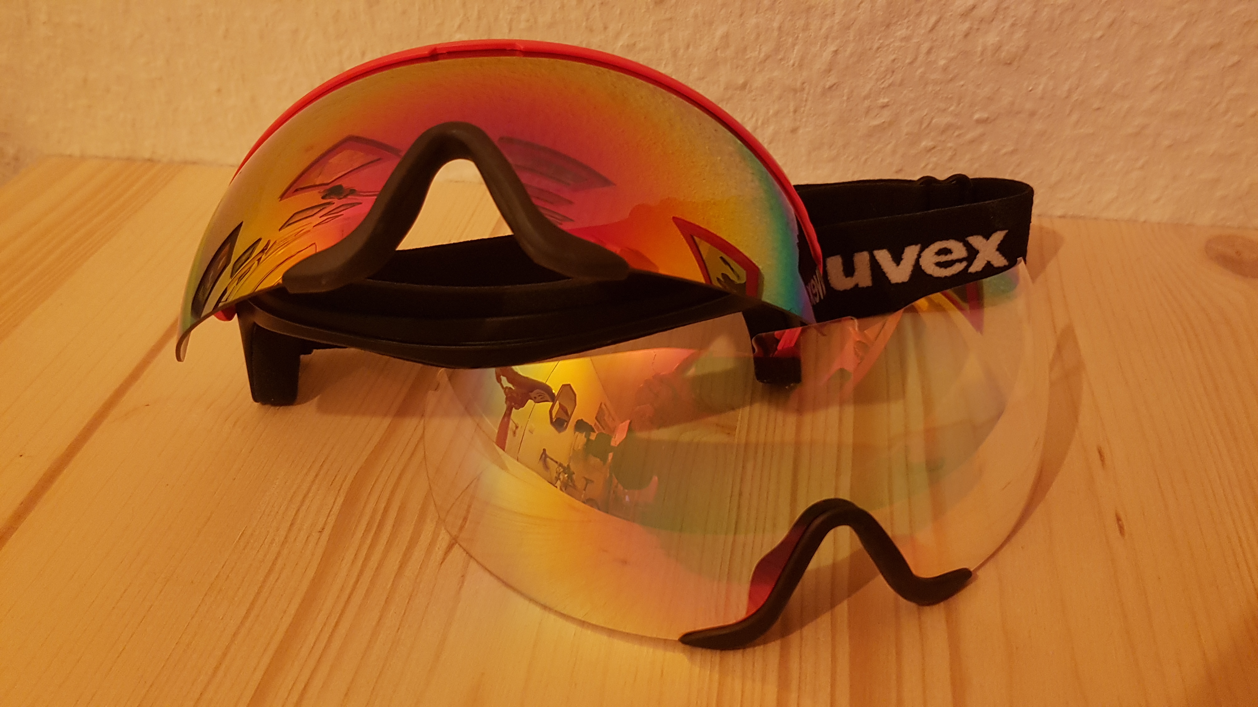 Brille Visier geöffnet