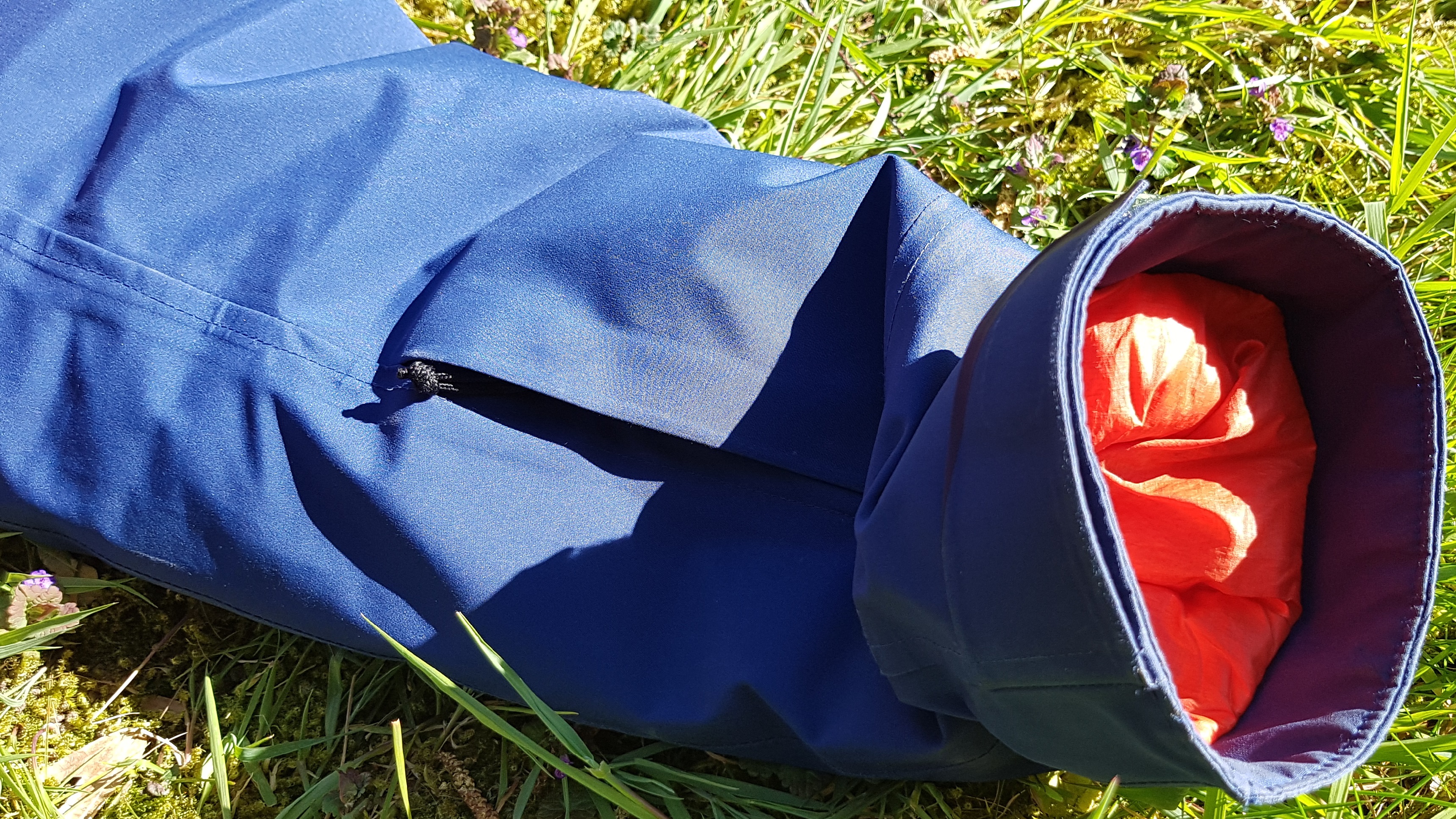 Ärmeltasche und Saum