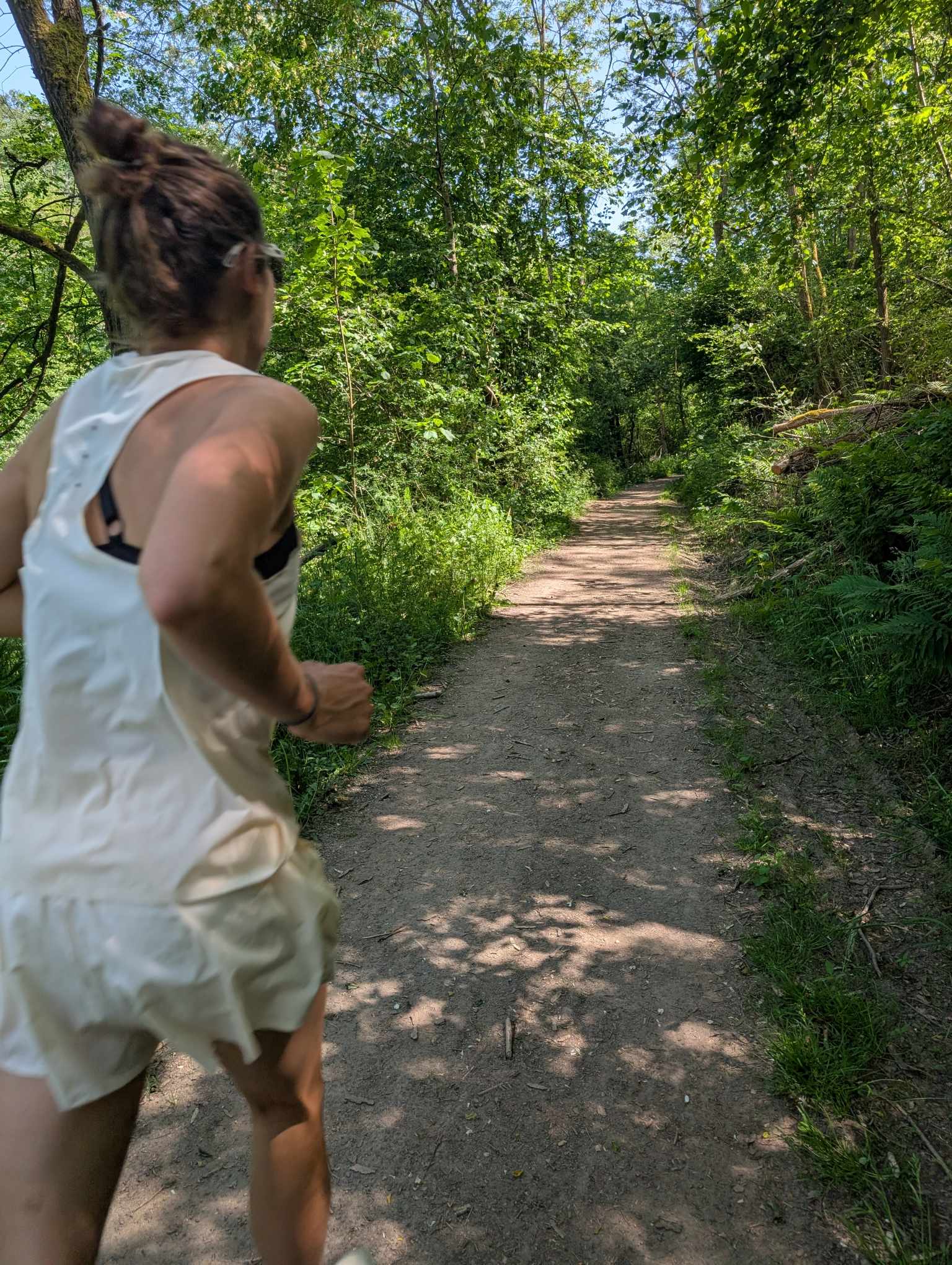 Der kompetente OUTSIDEstories-Test: leichtes Lauf-Top von H&M 