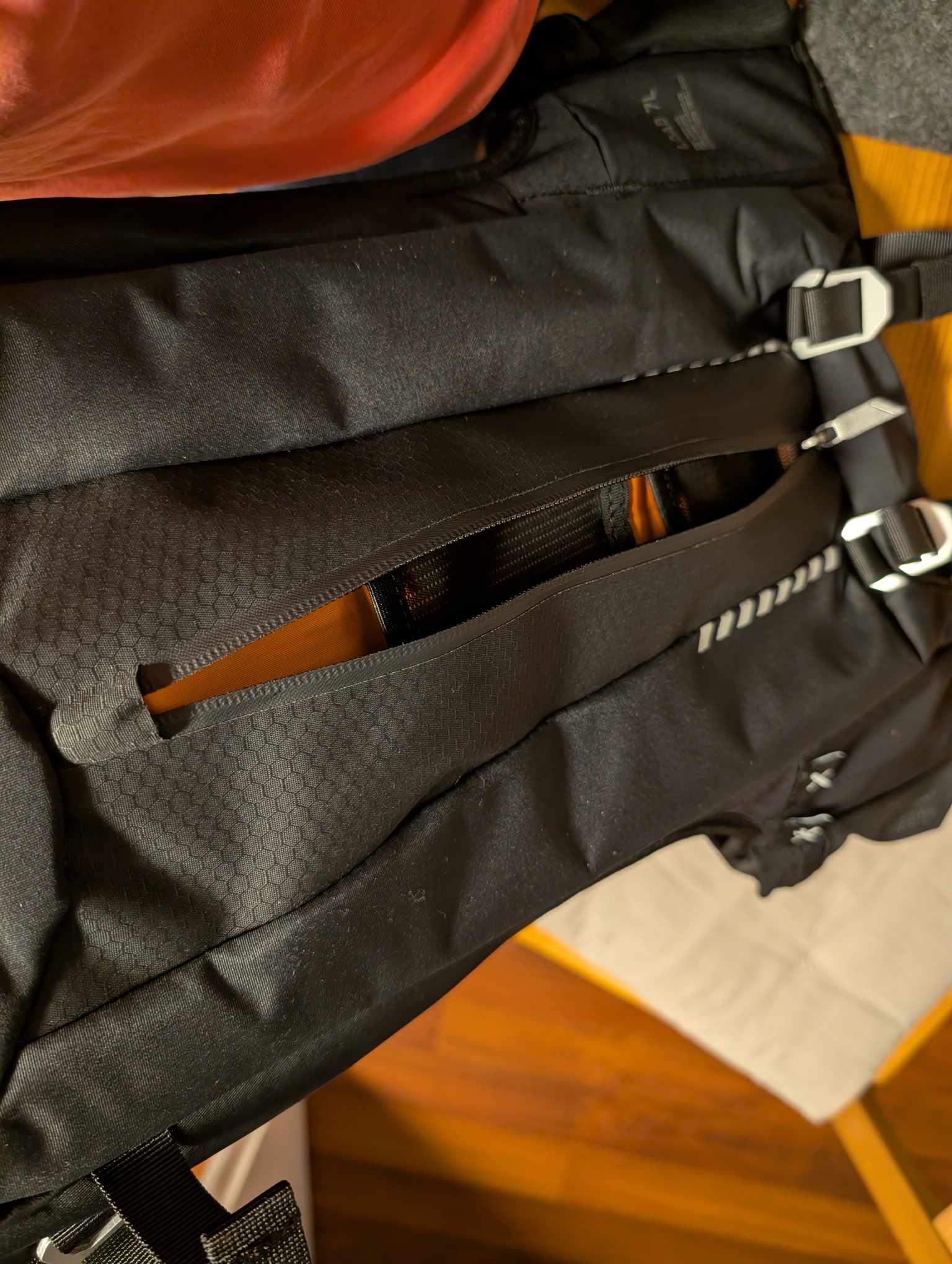 Der kompetente OUTSIDEstories-Test: Der Canyon MTB Rucksack mit D3O Protektor 