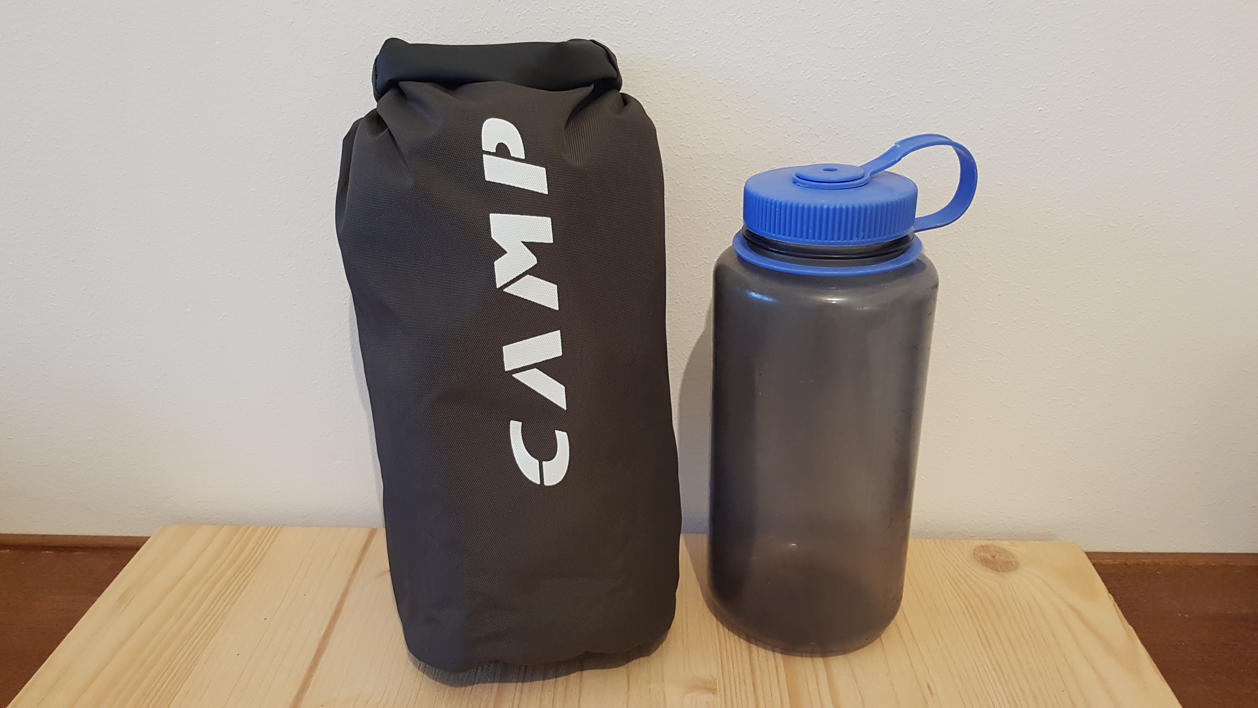 Größenvergleich mit Nalgene 1 L stehend