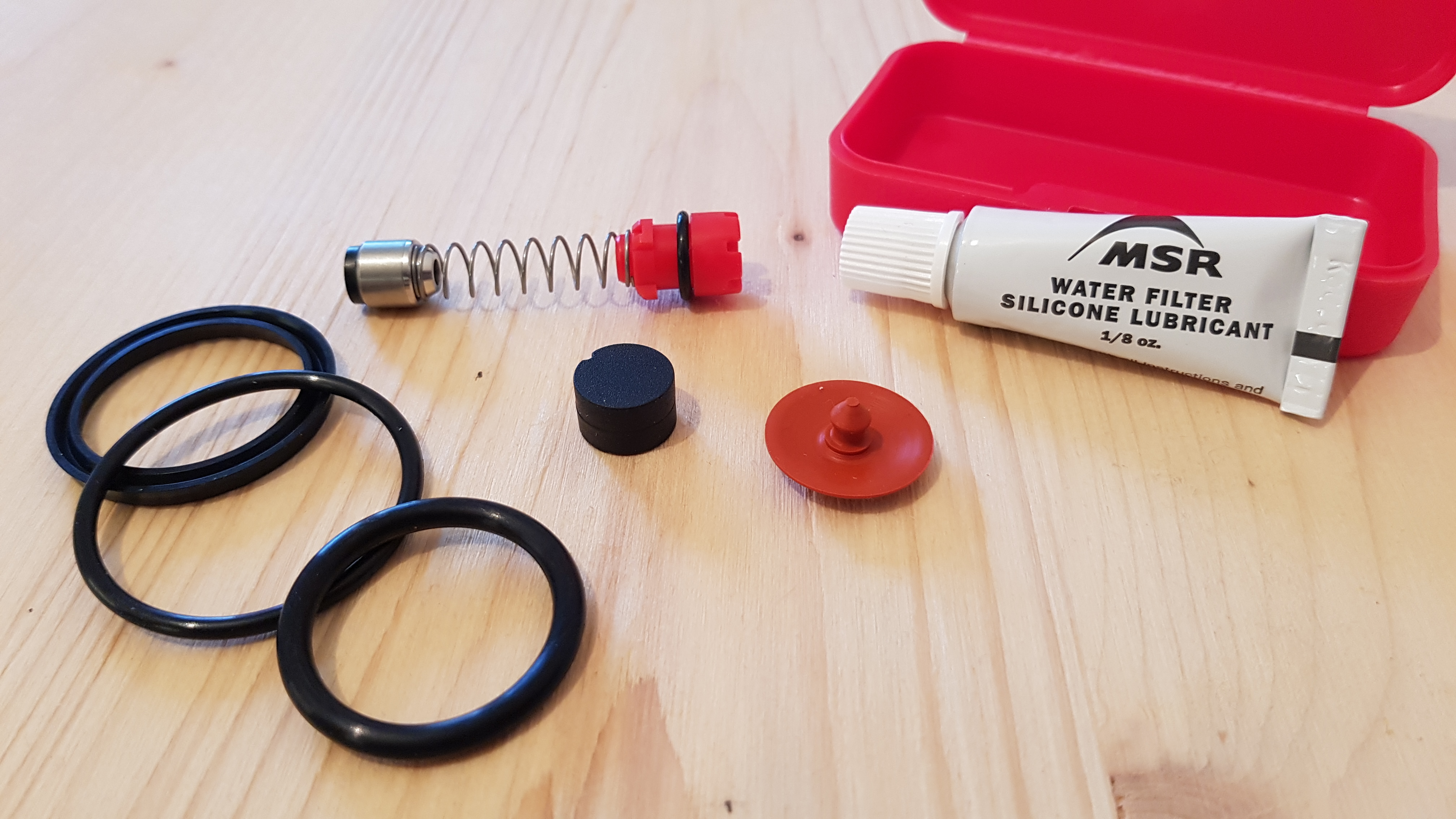 Wartungs-Kit mit Ersatzteilen 2