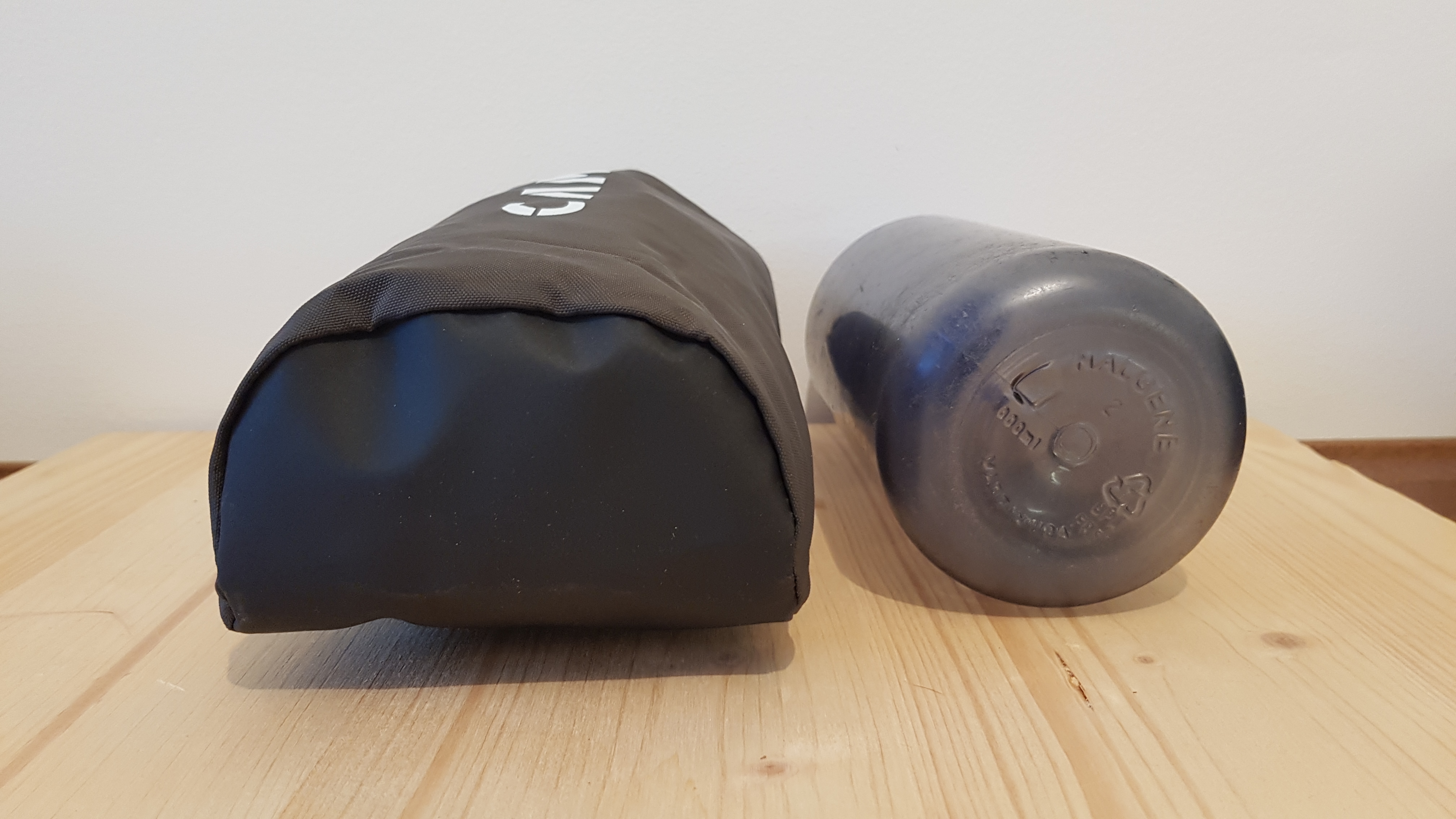 Größenvergleich mit Nalgene 1 L liegend