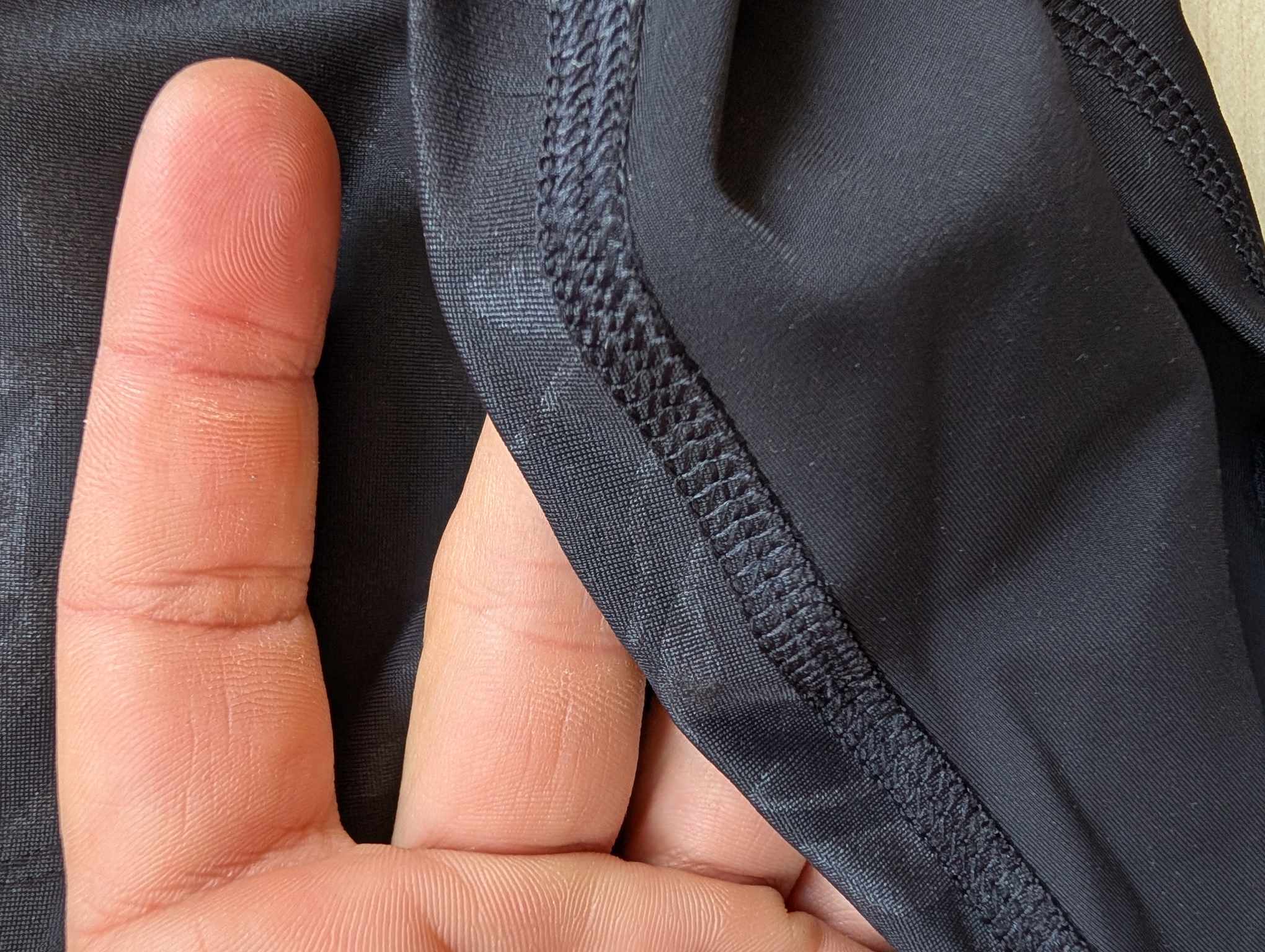 Der kompetente OUTSIDEstories-Test: Das langärmlige Decathlon UV-Shirt mit UPF 50+ 