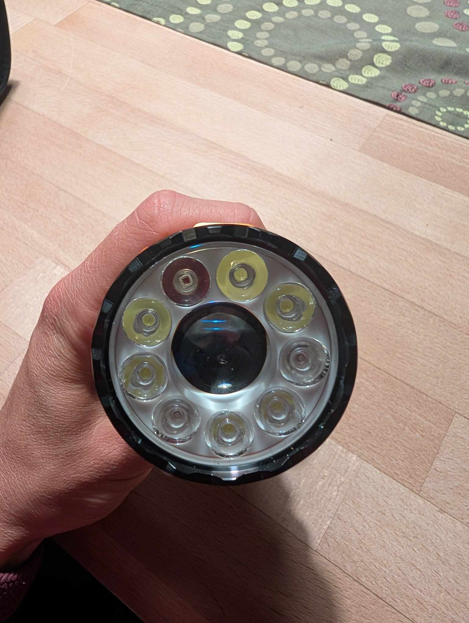 Der kompetente OUTSIDEstories-Test: Die Olight Marauder Mini 