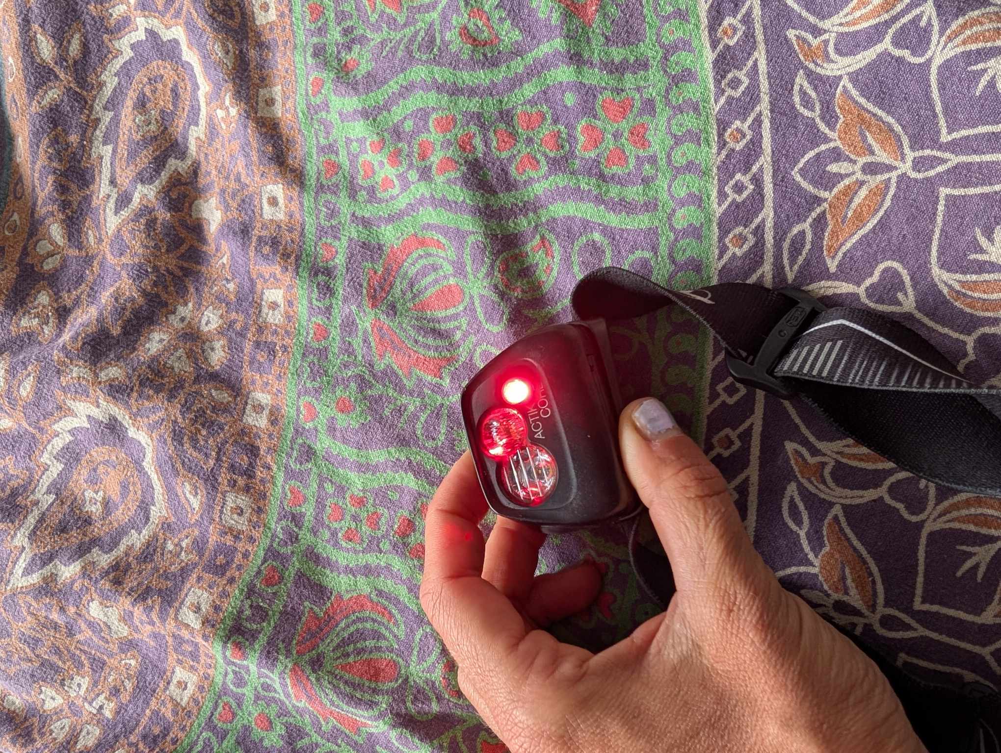 Der kompetente OUTSIDEstories-Test: Petzl Actik Core, Stirnlampe