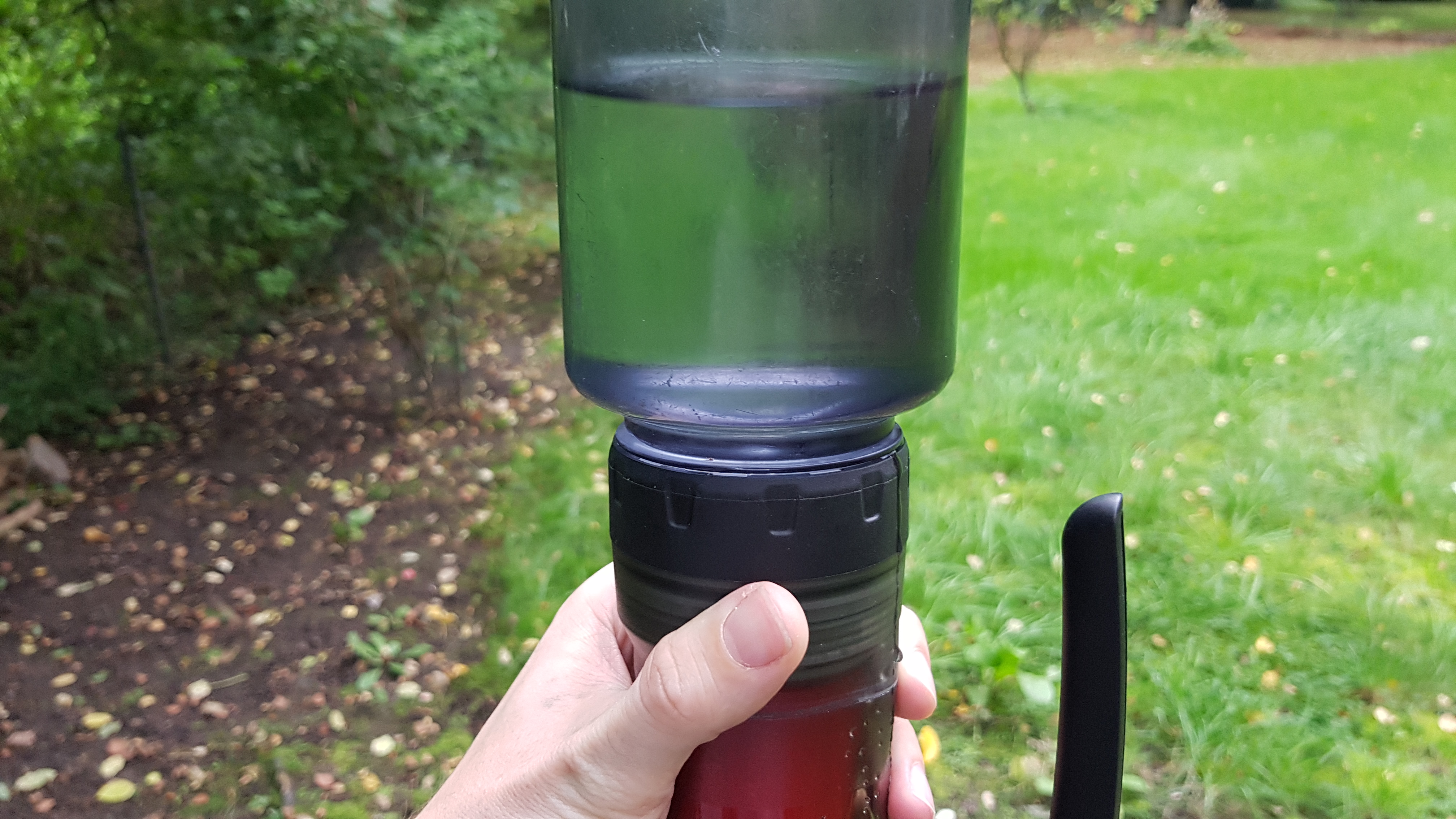 Funktionstest mit aufgeschraubter Flasche
