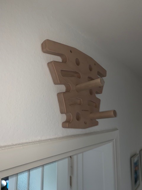 Board mit Stäben 
