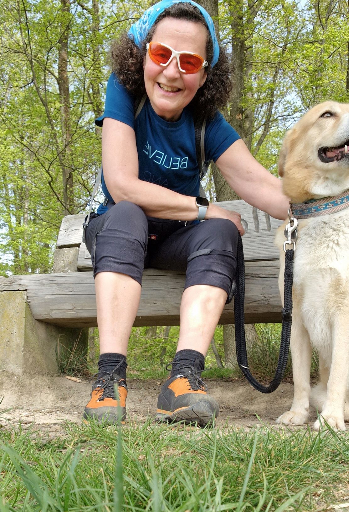 Wandern mit Hund bei jedem Wetter braucht verlässliche Schuhe. AKU Link GTX bietet diese Eigenschaften