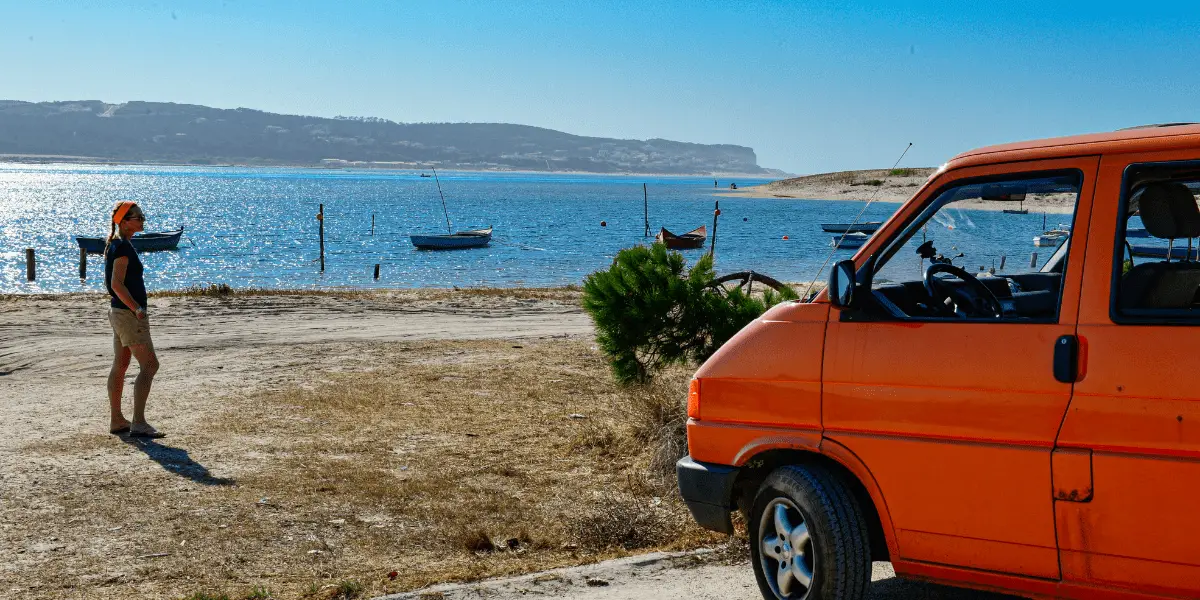 OUTSIDEstories Unterwegs-Tipp: Portugal offroad, Bulli am Meer in Portugal