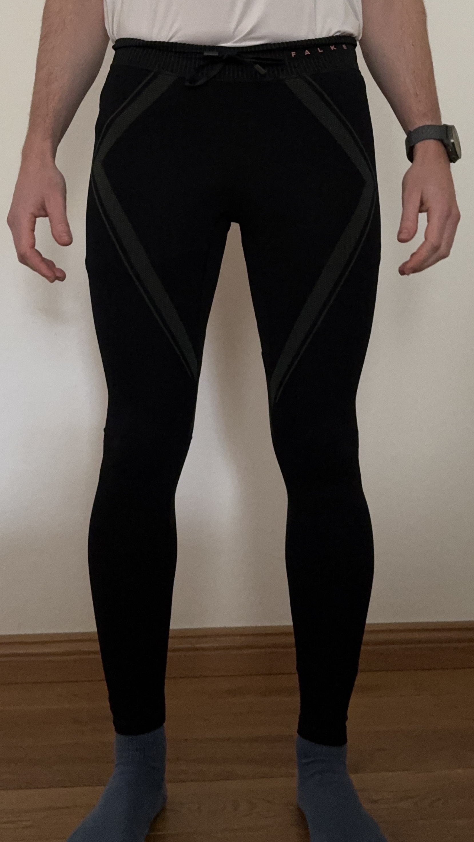angezogene Tight