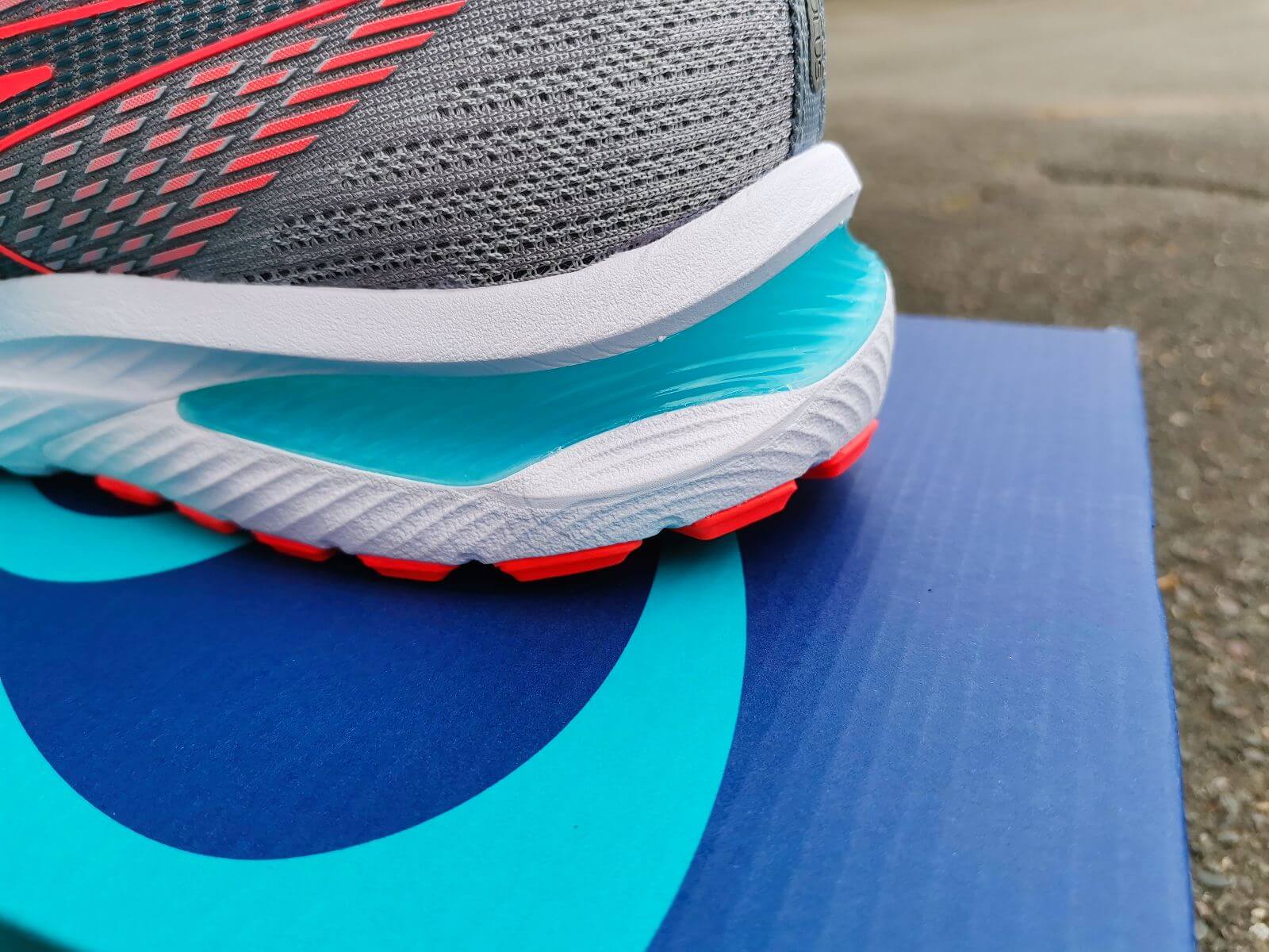 Asics Gel Cumulus 22_23