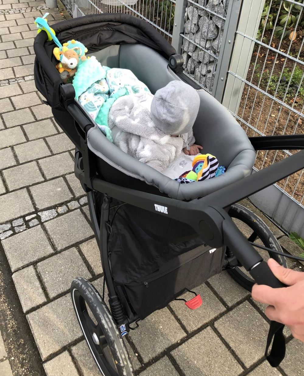 in Bauchlage unterwegs
