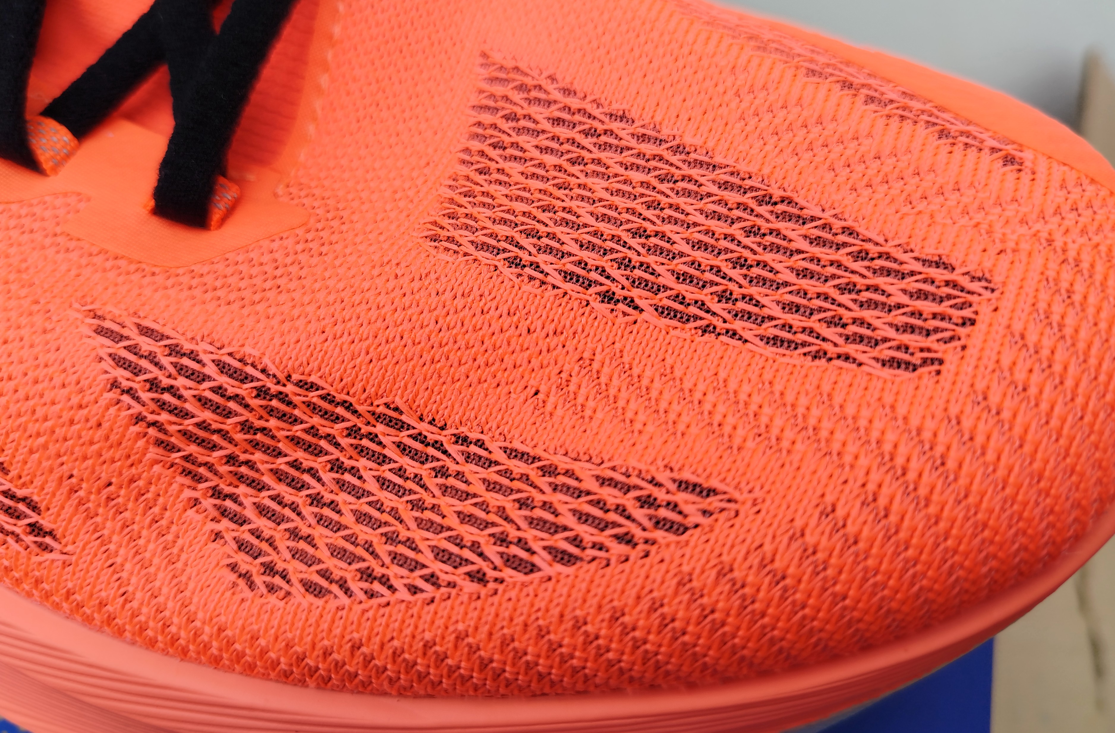 Brooks Hyperion Max 3 ober1