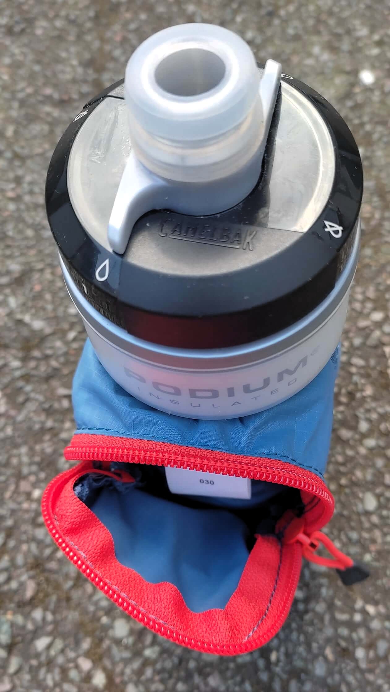 Camelbak Quick Grip Chill 27