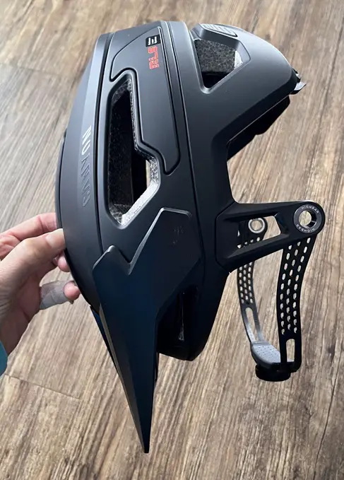 Der kompetente OUTSIDEstories-Test: Der Canyon Deflectr Trail Helmet 