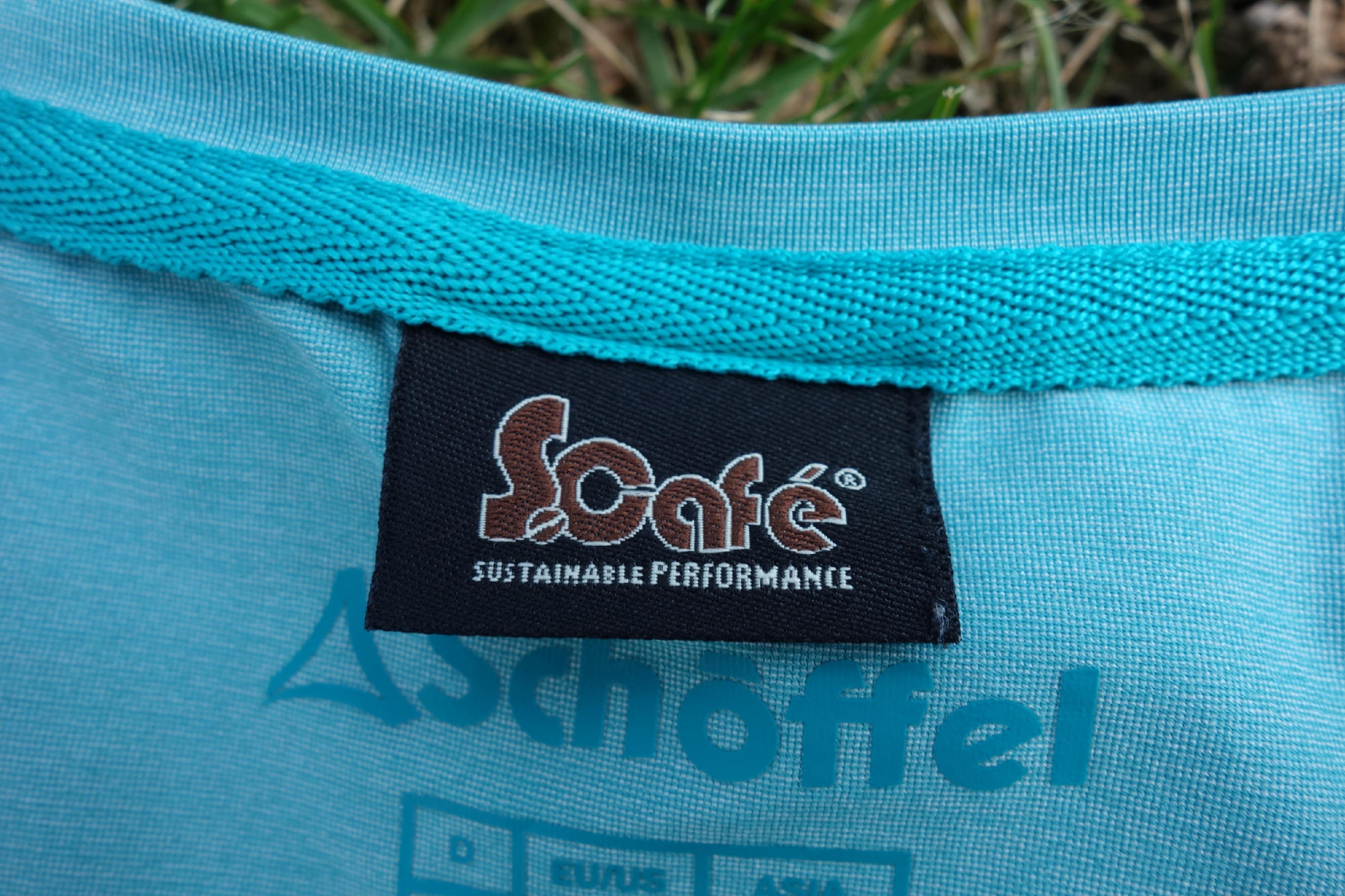 S.Cafe - im T-Shirt Zettel