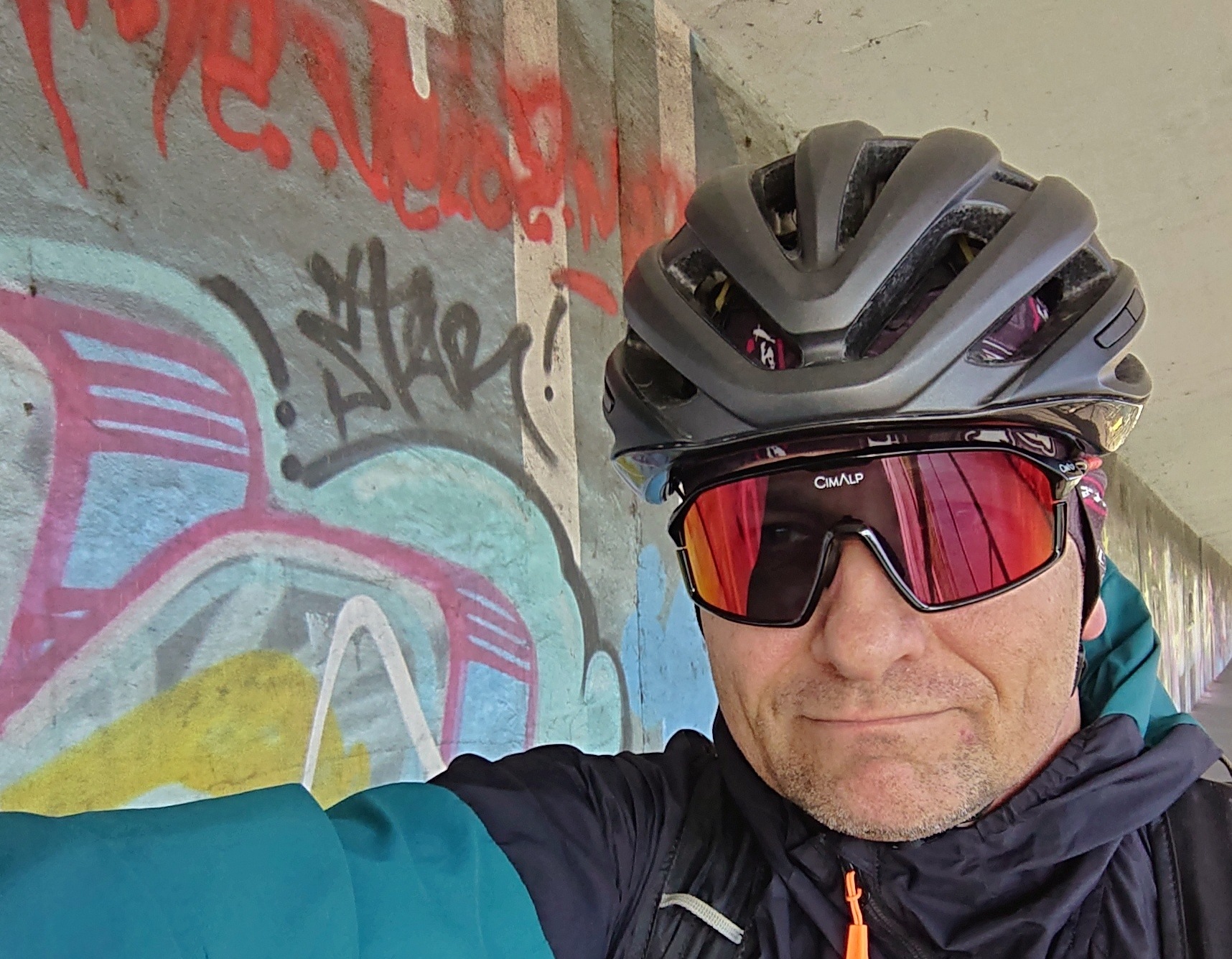 Brille mit Fahrradhelm