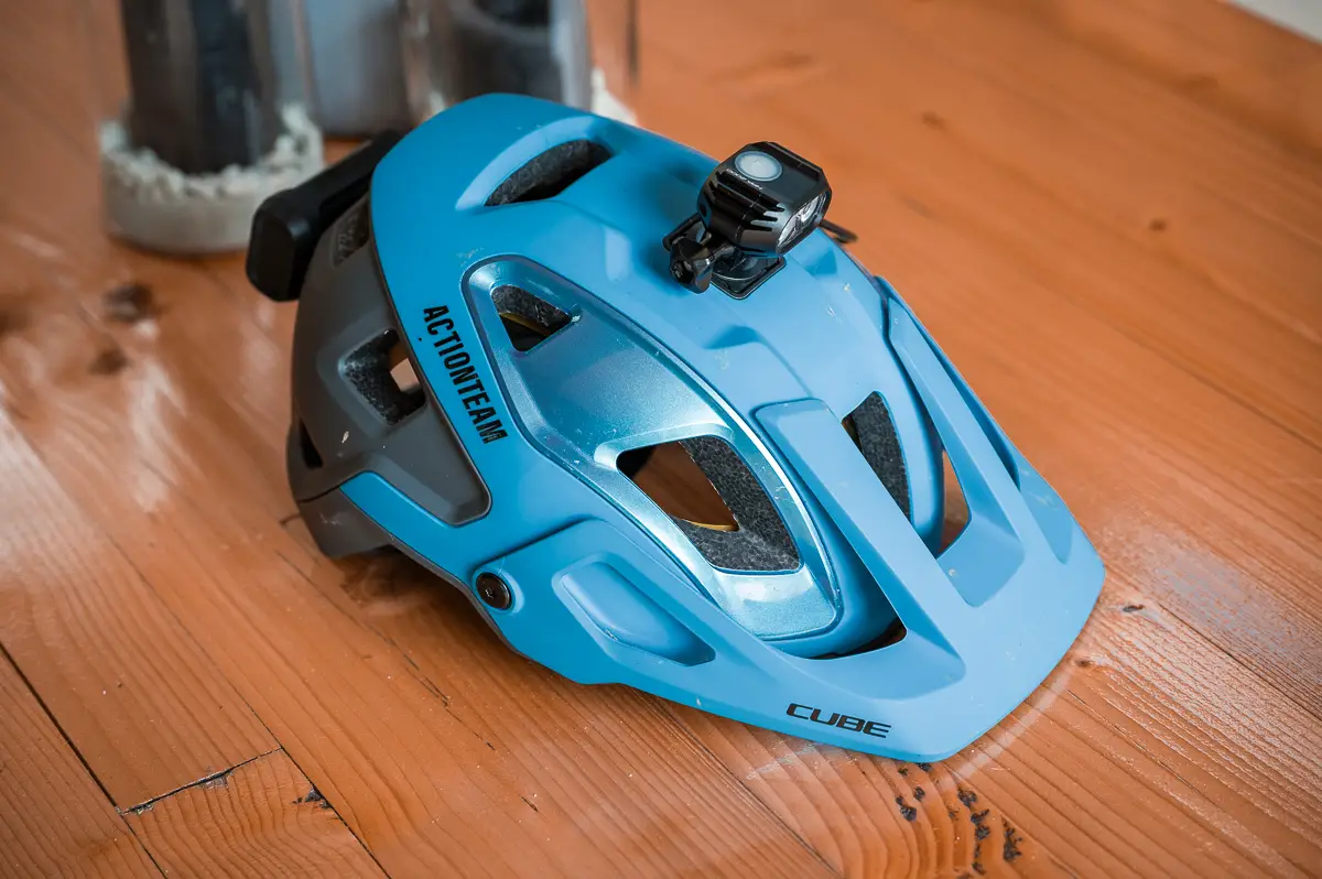 mit montierter ACID Lampe