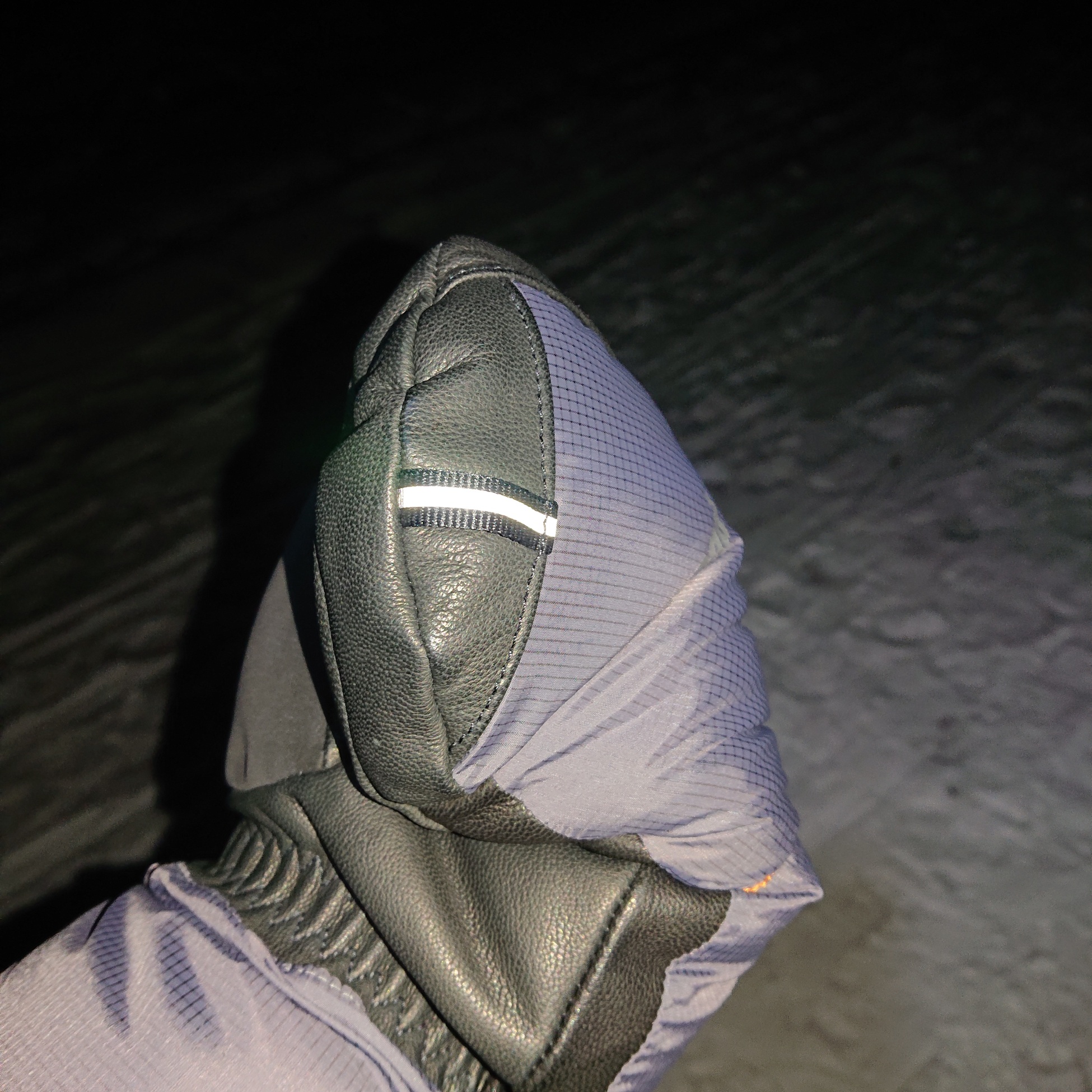 Innenhand und fingerspitzen aus Leder