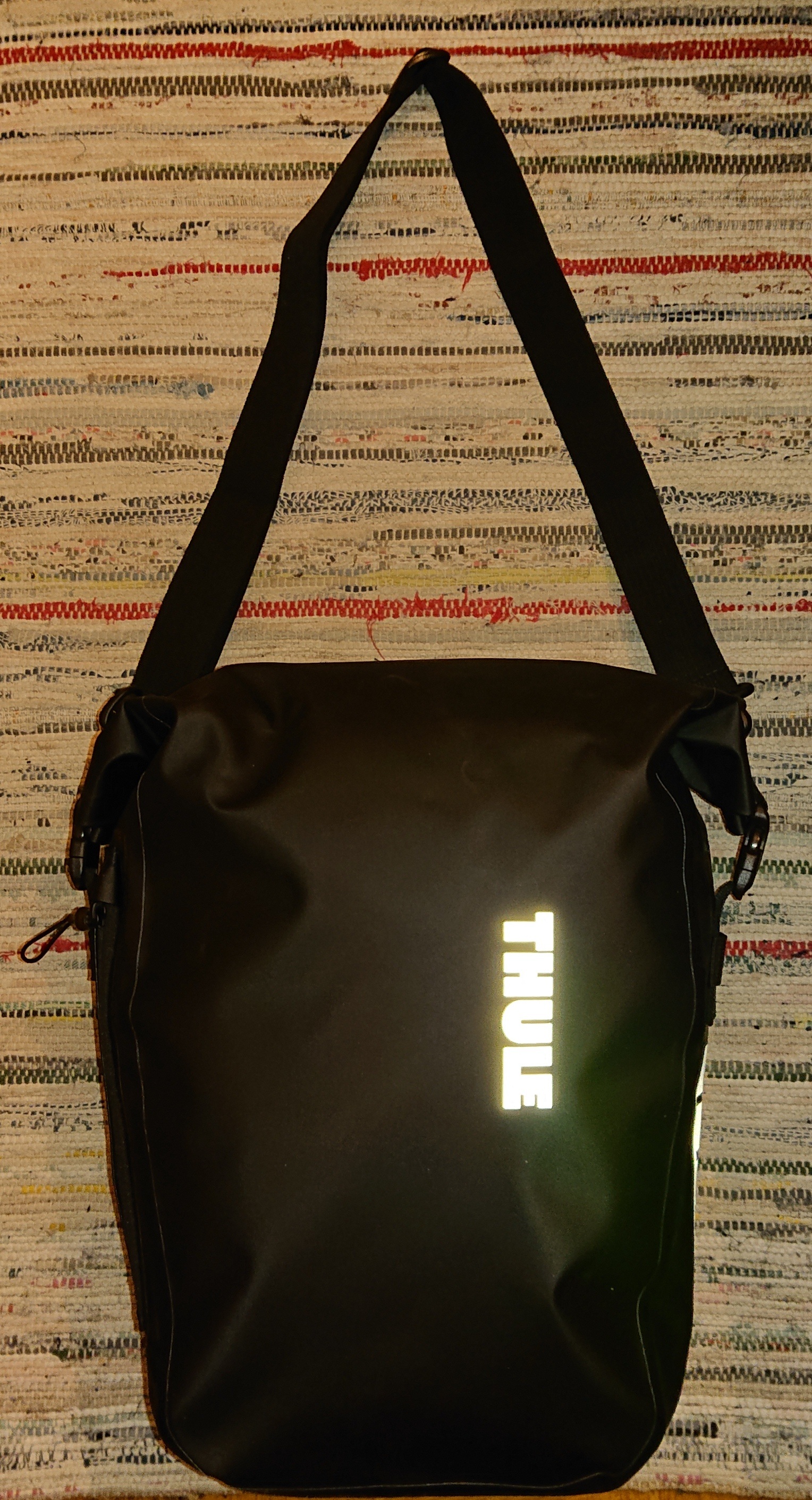 Tasche mit Schultergurt